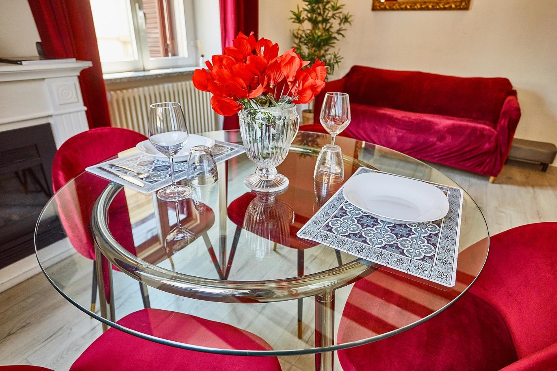 Apartment Elegant In Moscova Centro