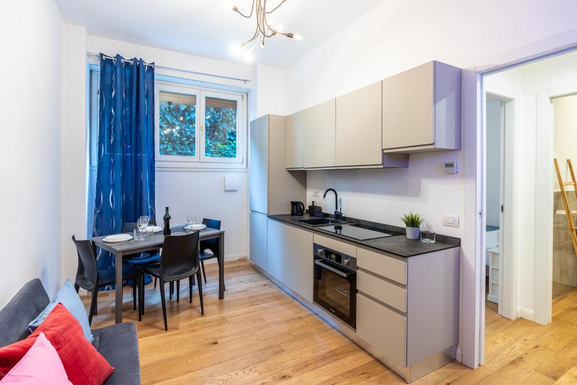 Moderno A City Life- Mico-3 Torri- Metro 700m Apartment *