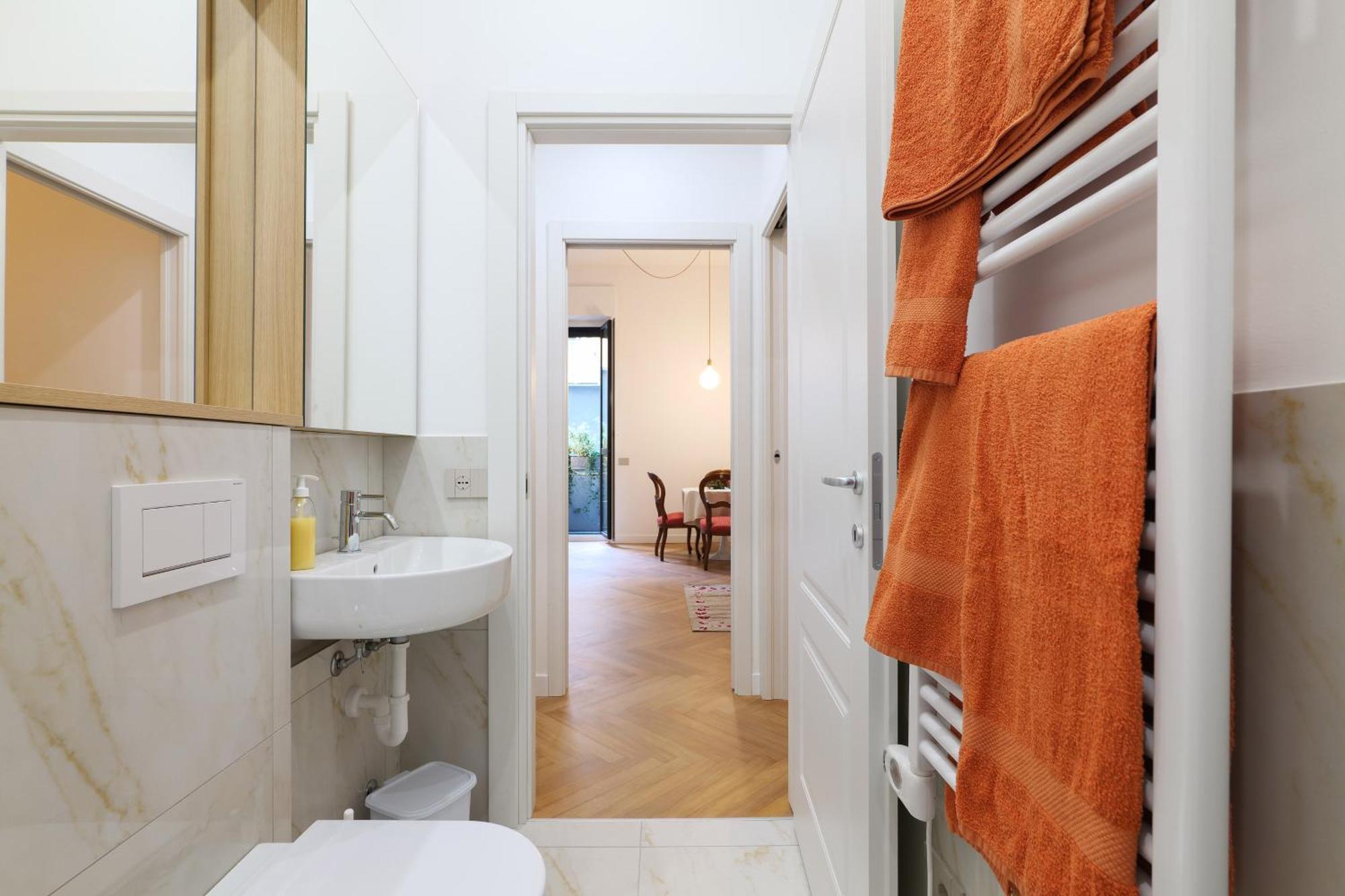 Elegant In Repubblica Brera Apartment Milan