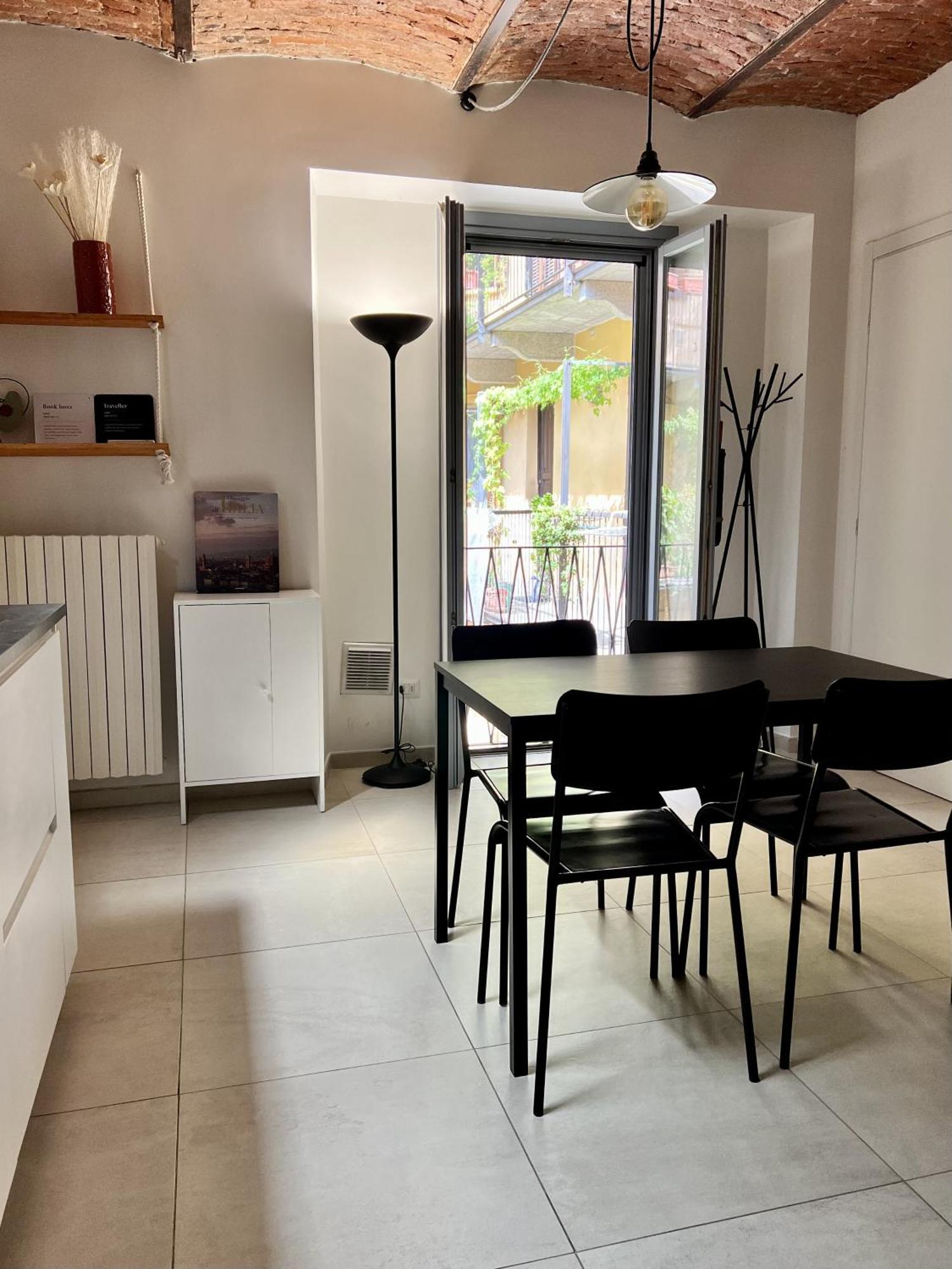 Bilocale Su Corte Milanese Apartment Milan