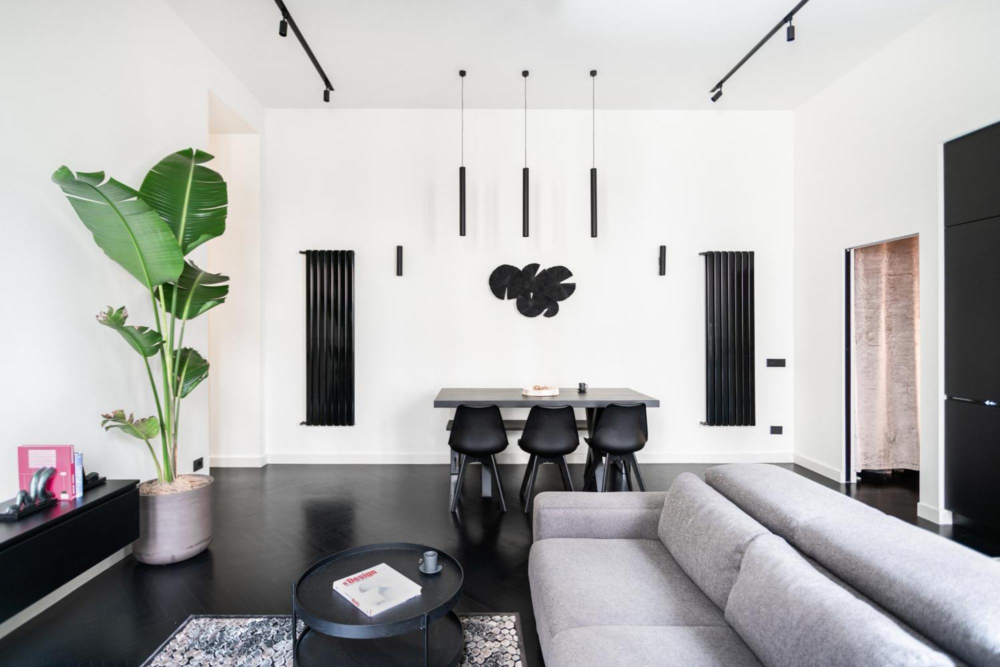 Minimal Pv Apartment *