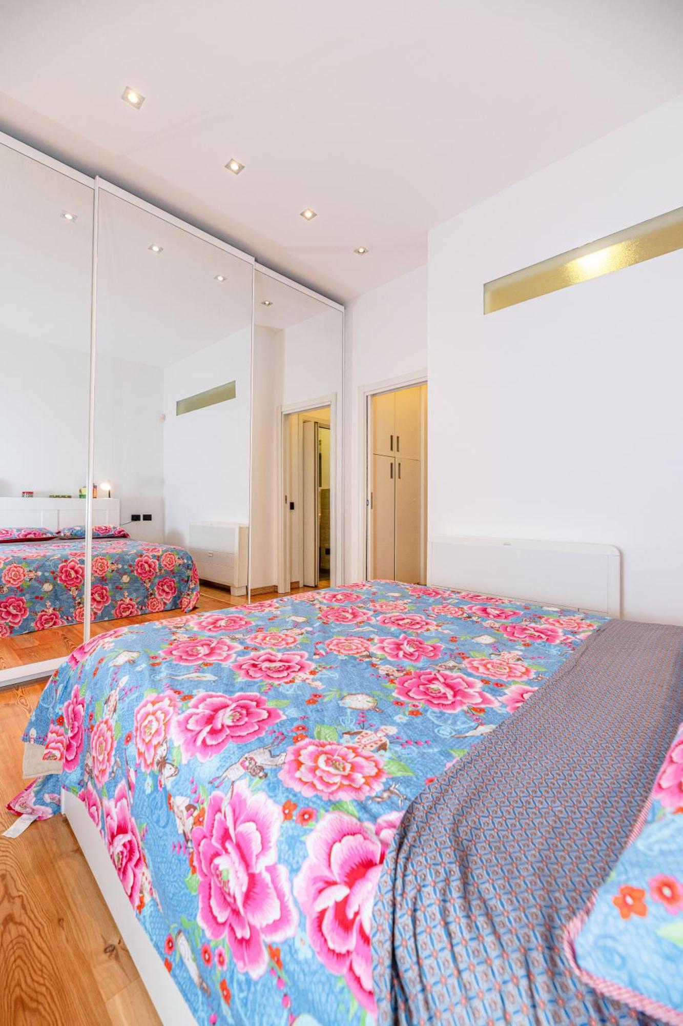 Quiet House In A Lively Area! Appartamento Milano