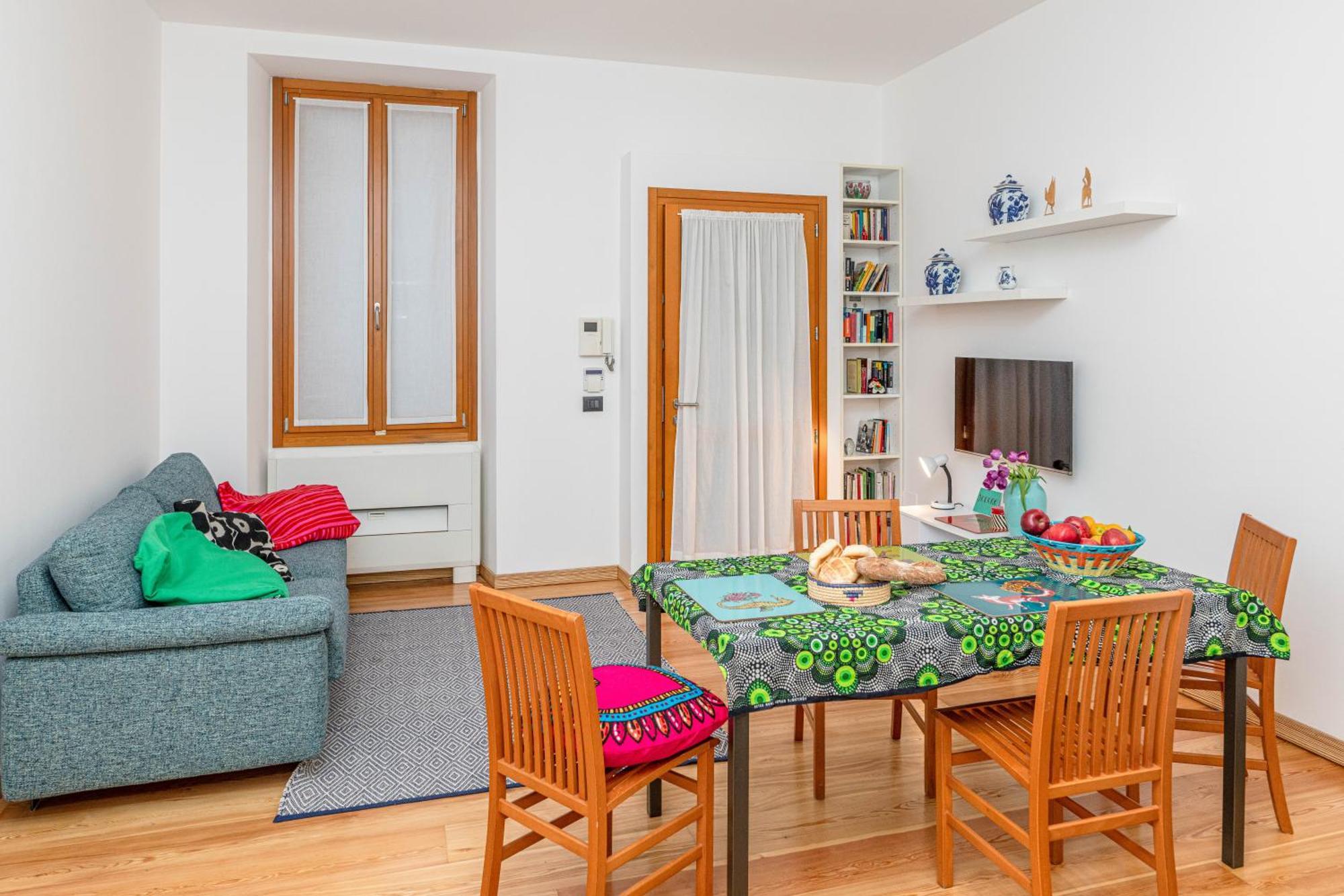 Quiet House In A Lively Area! *