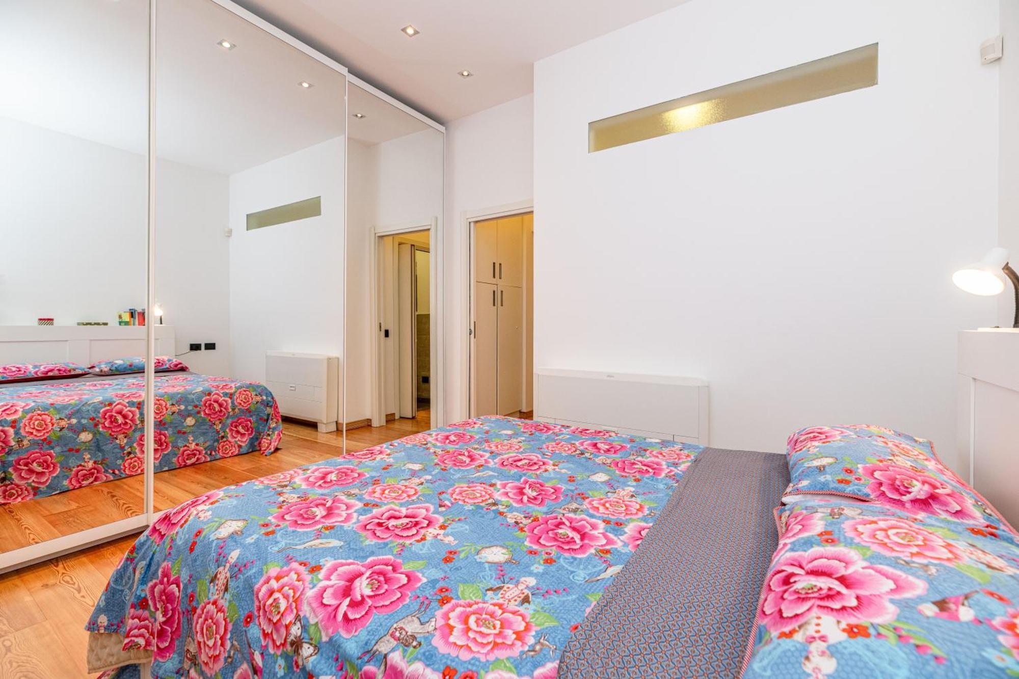 Quiet House In A Lively Area! Appartamento Milano