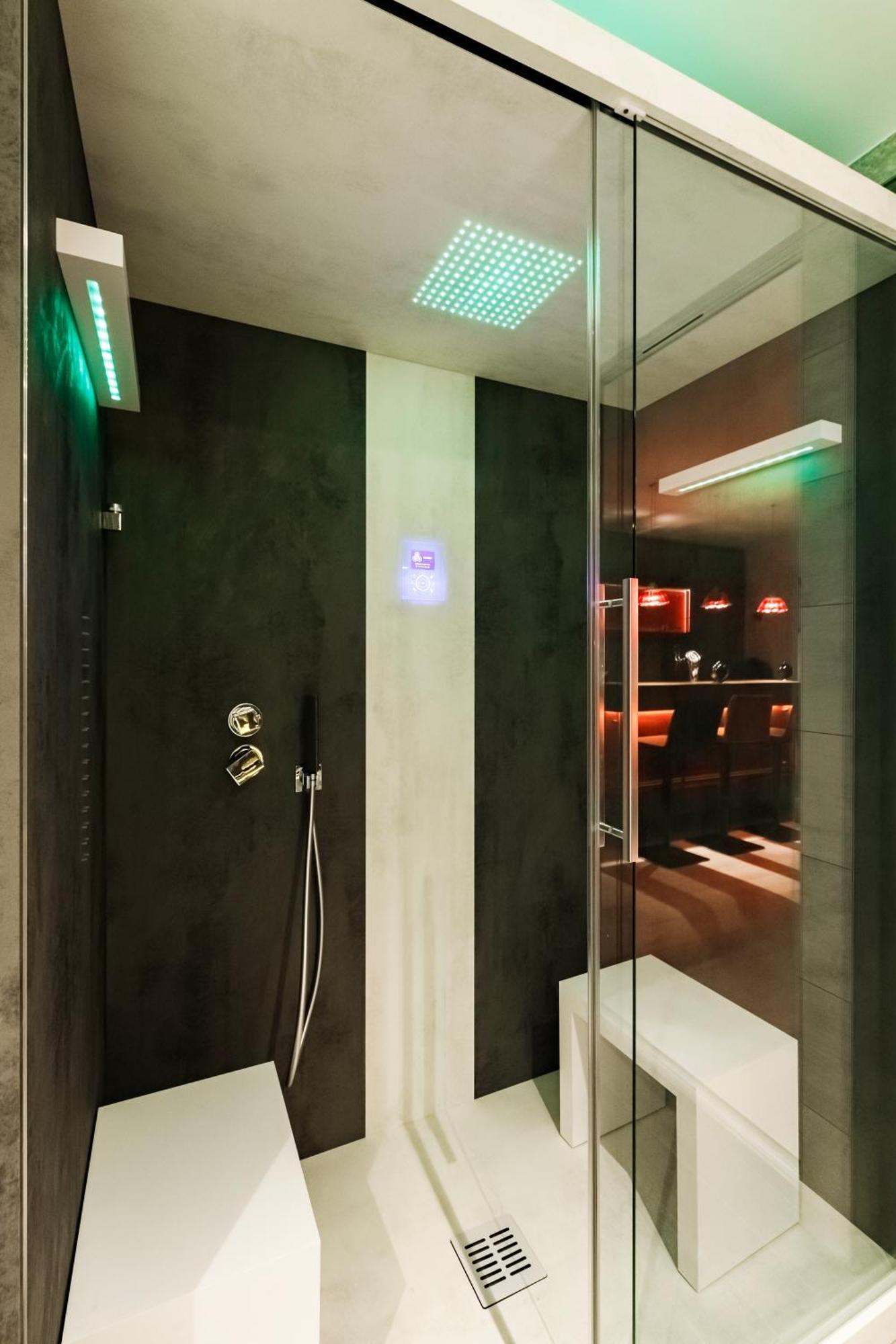 N18 Luxury Boutique With A Private Pool & Spa Milano