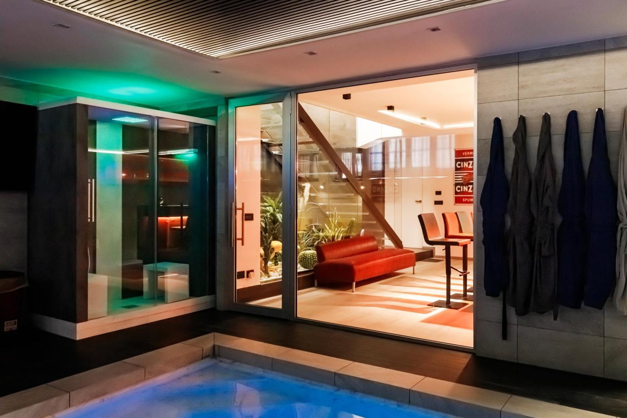 N18 Luxury Boutique With A Private Pool & Spa Milano