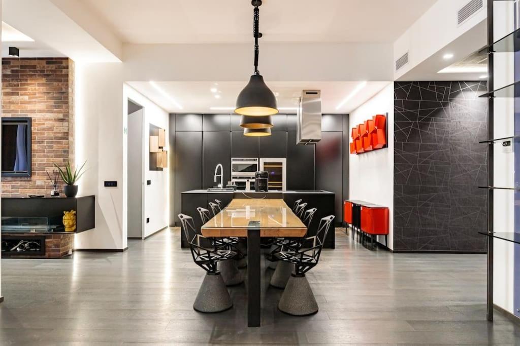 N18 Luxury Boutique With A Private Pool & Spa