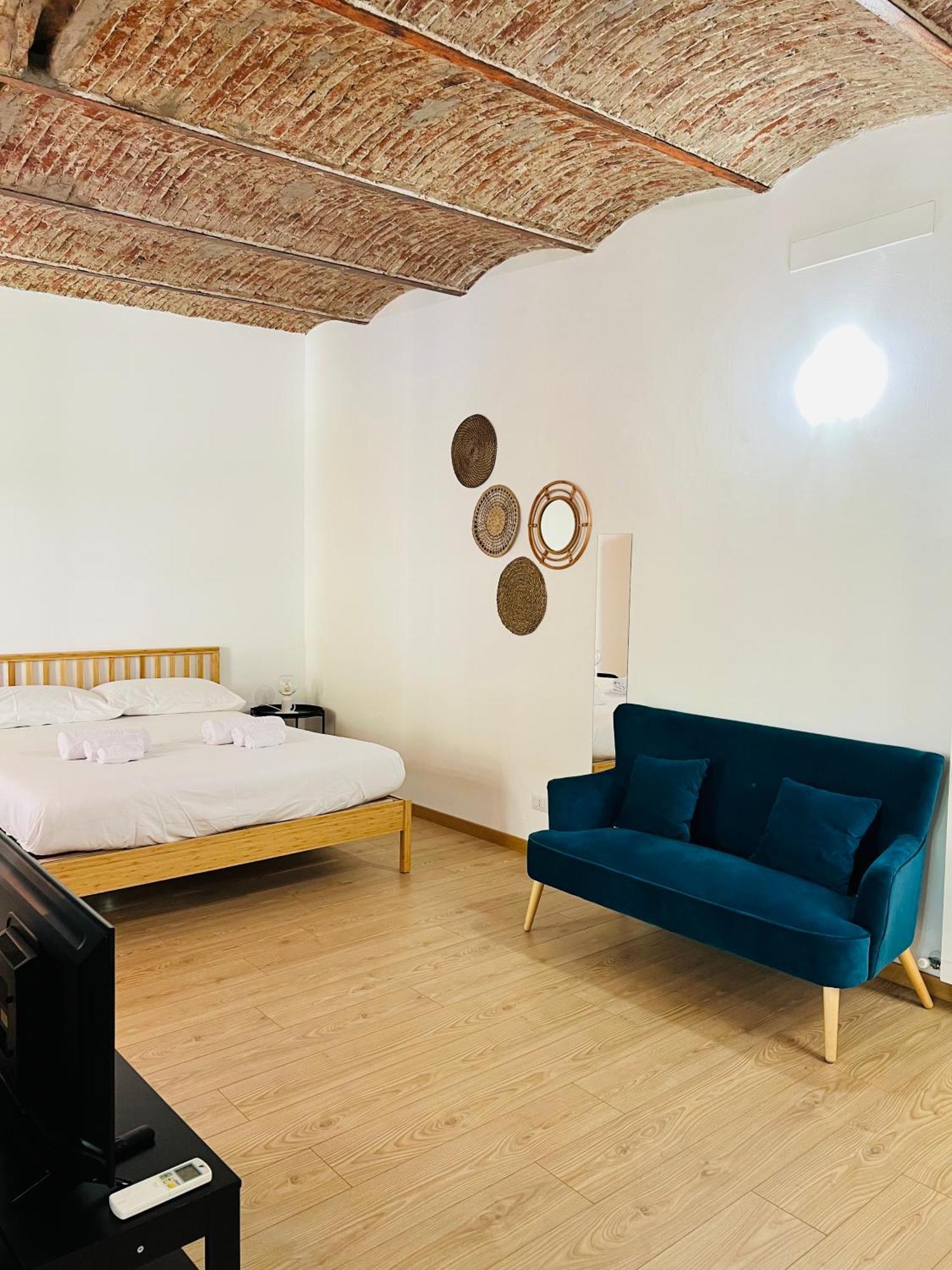 Cozy Navigli Apartment