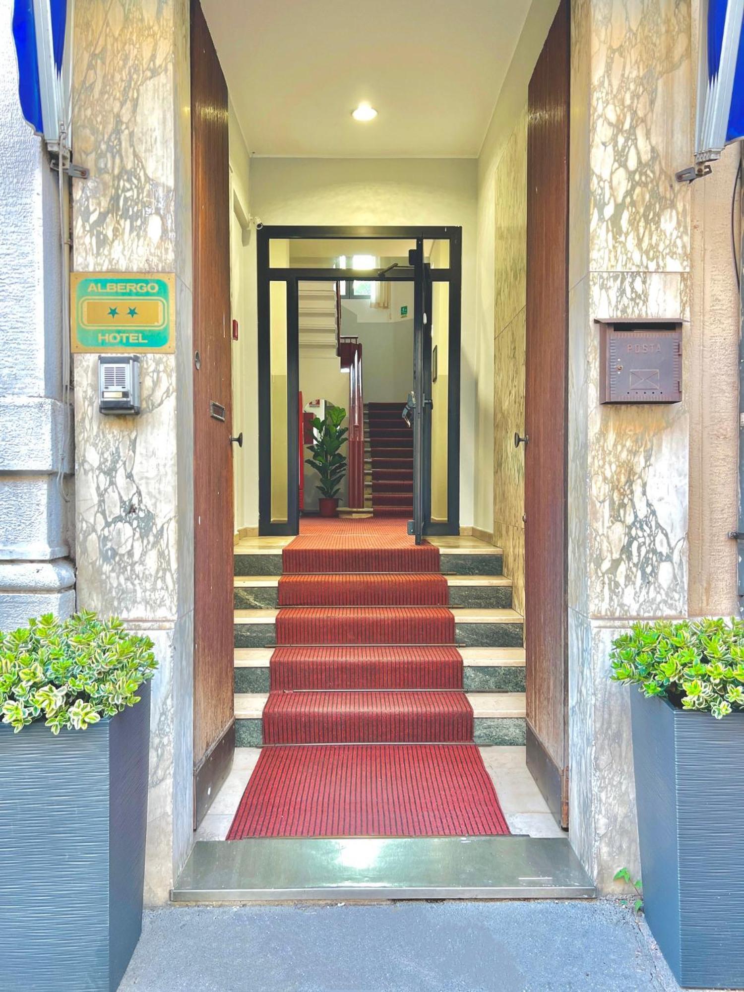 Sara Hotel