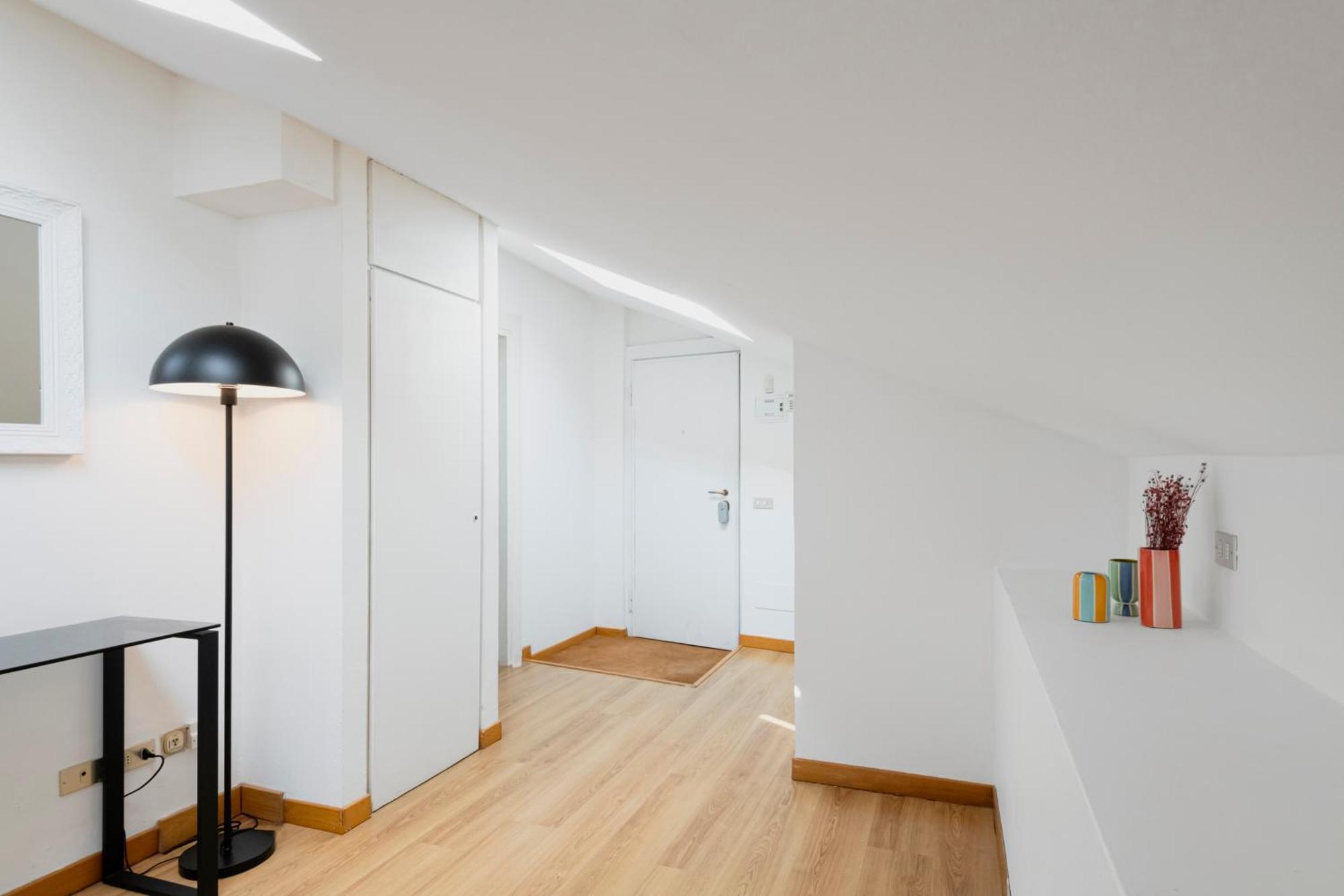Relstay - Arco Della Pace - Sunny Loft Lejlighed
