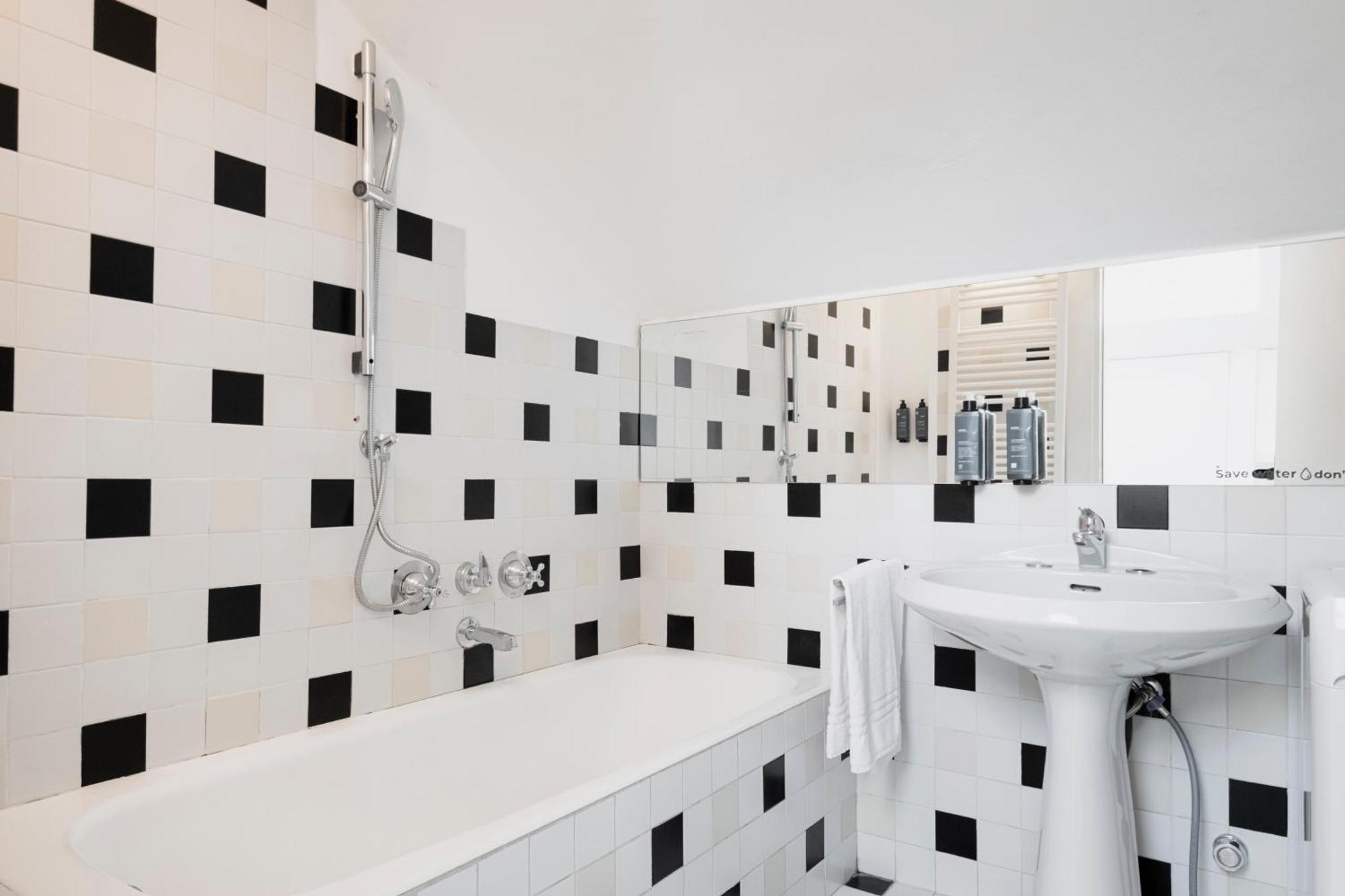 Relstay - Arco Della Pace - Sunny Loft Apartment *