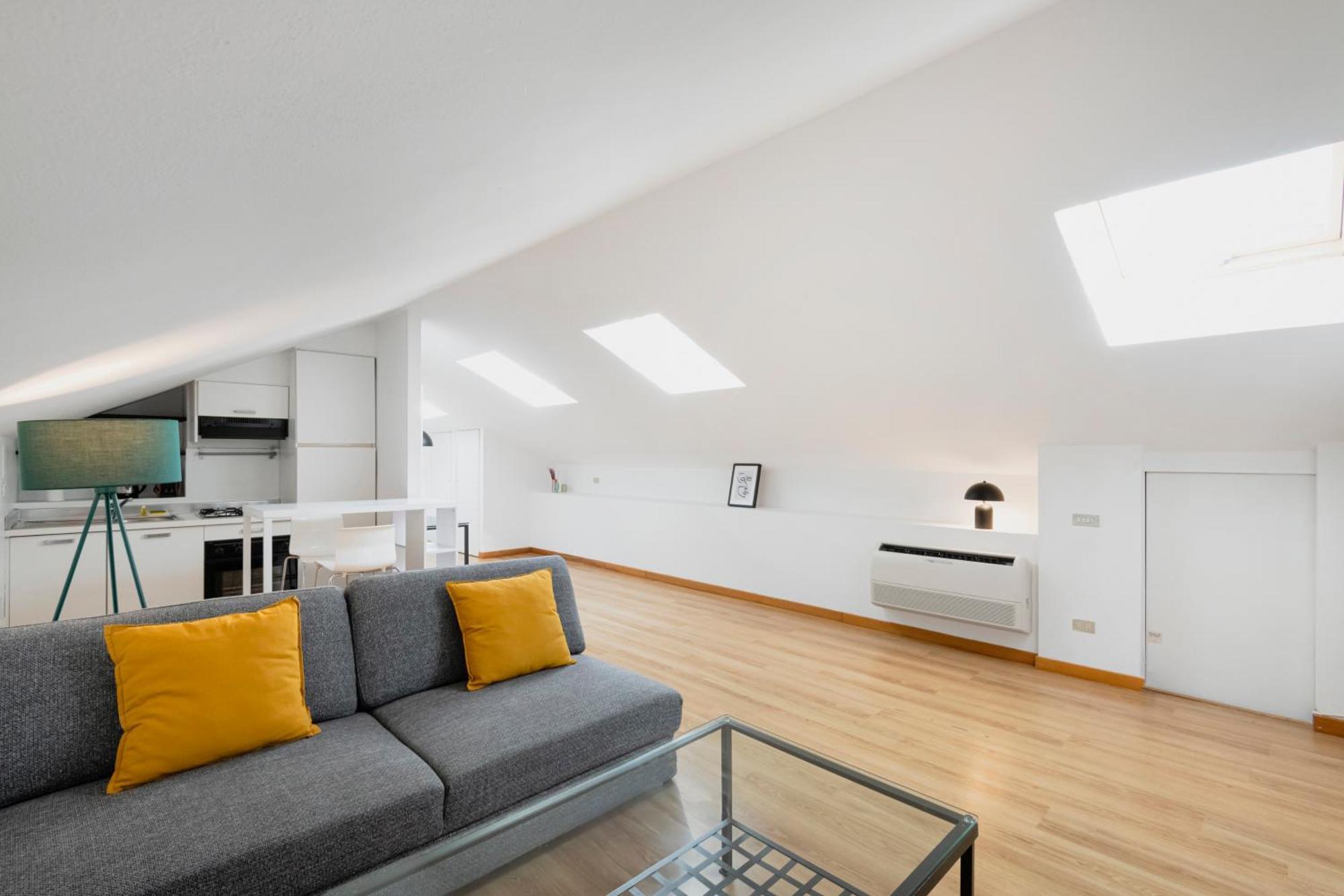 Lejlighed Relstay - Arco Della Pace - Sunny Loft *