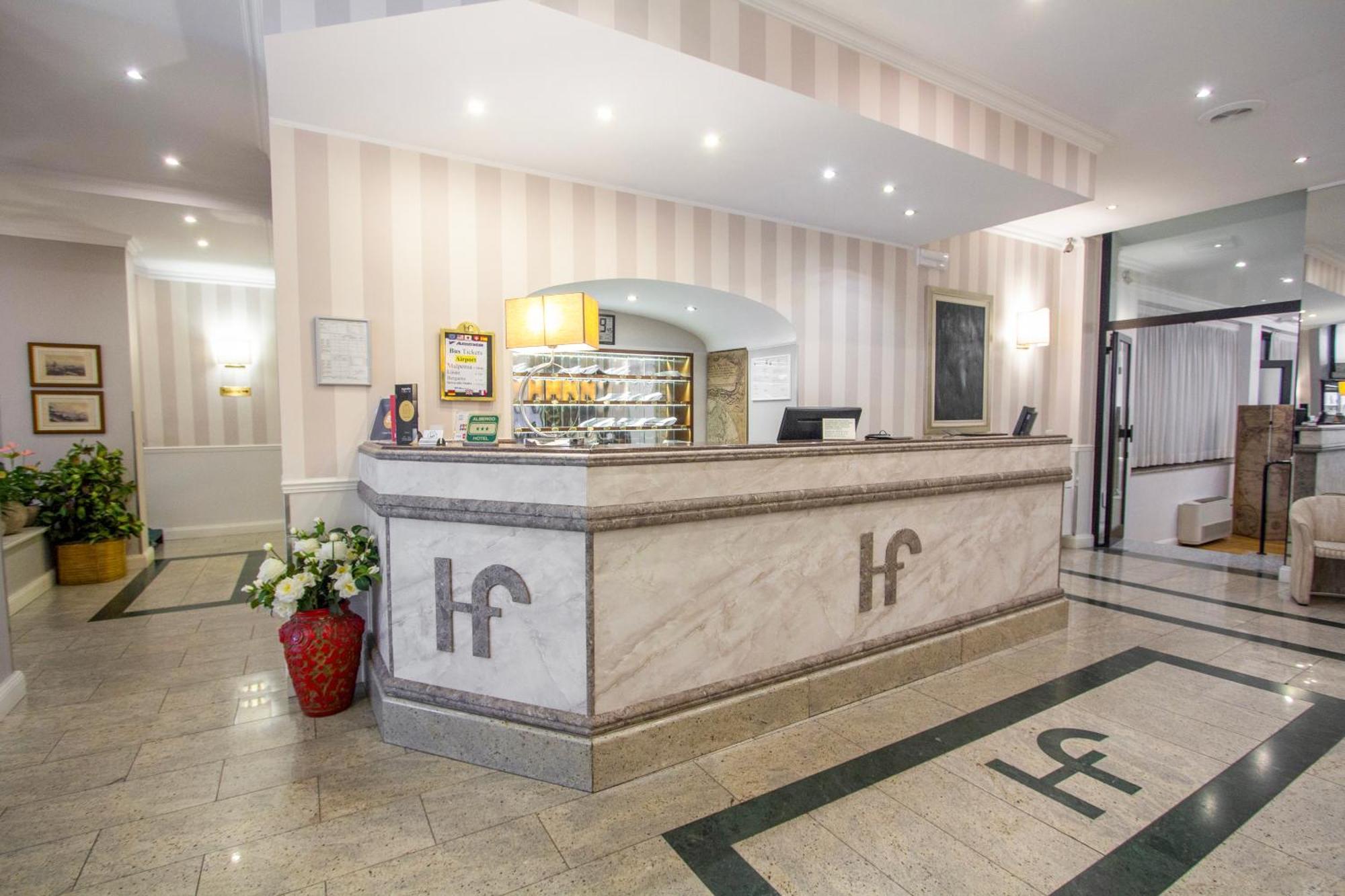 Flora Hotel