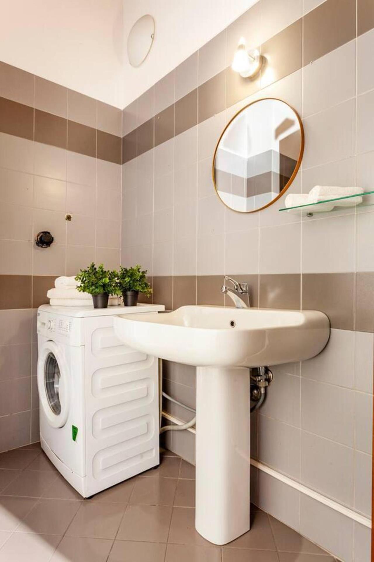 Holiday home Design With Parking Navigli Area Milan