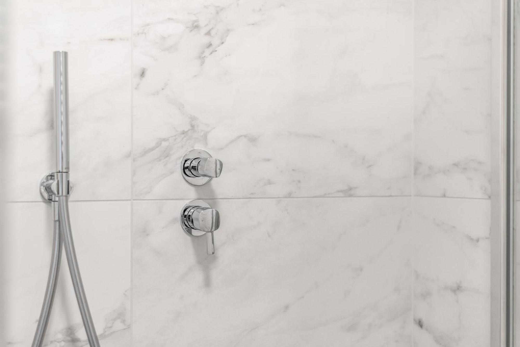 We - Santa Sofia House, Duomo Apartment Milan