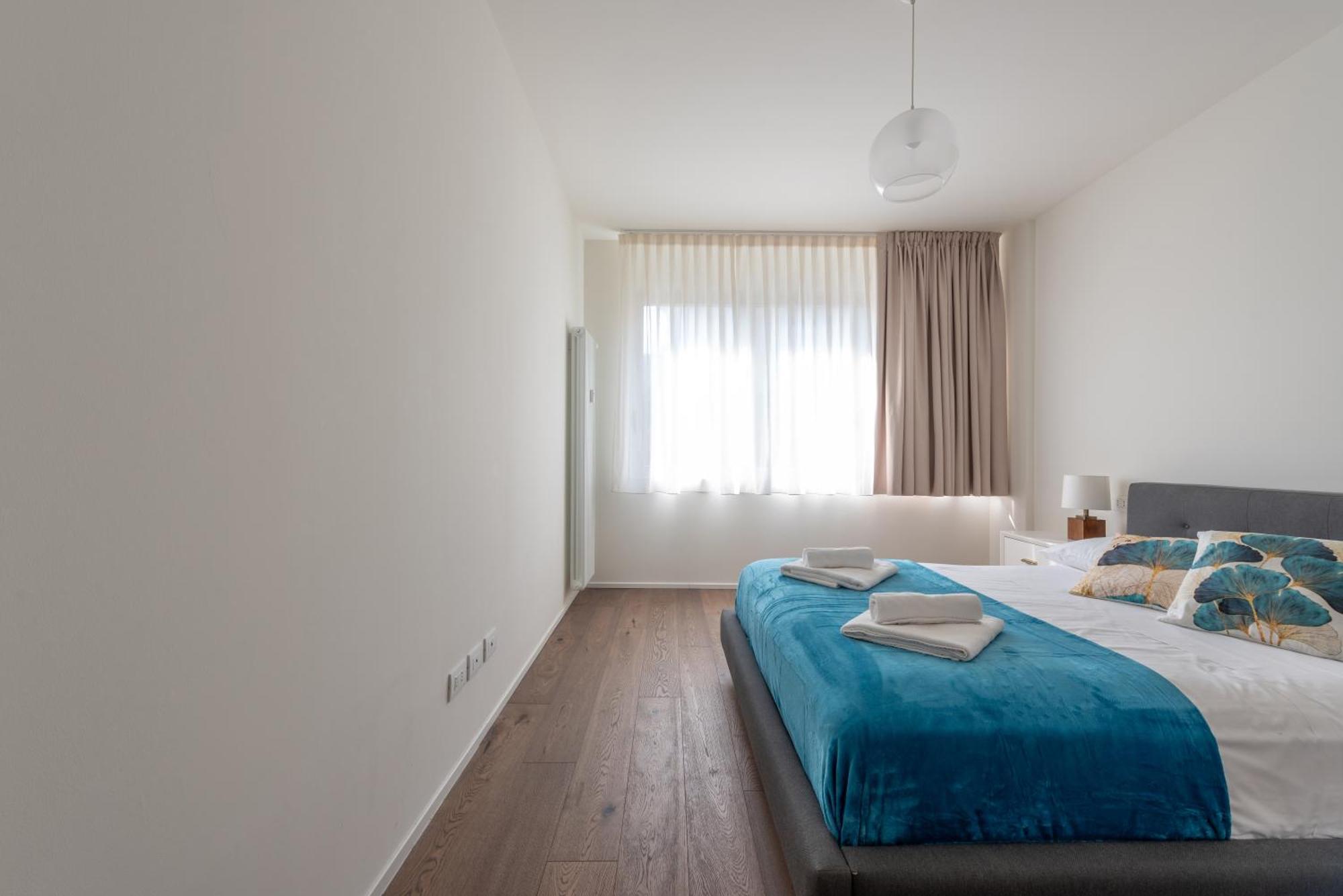 We - Santa Sofia House, Duomo Apartment Milan