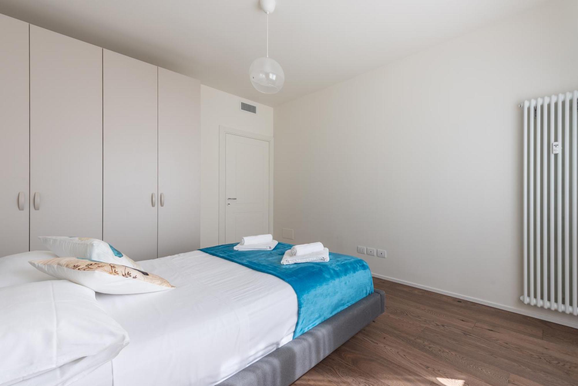 We - Santa Sofia House, Duomo Apartment Milan