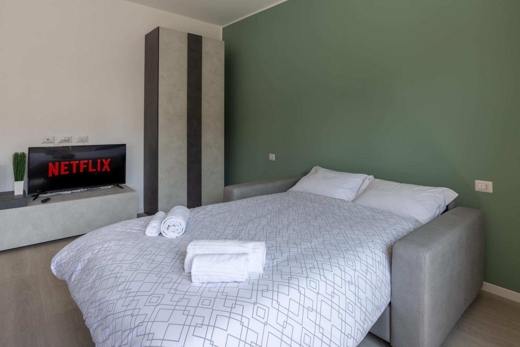 Apartment Duomo - 6 Stops From Duomo, 5min From Station, Ac, Netflix, Mailand