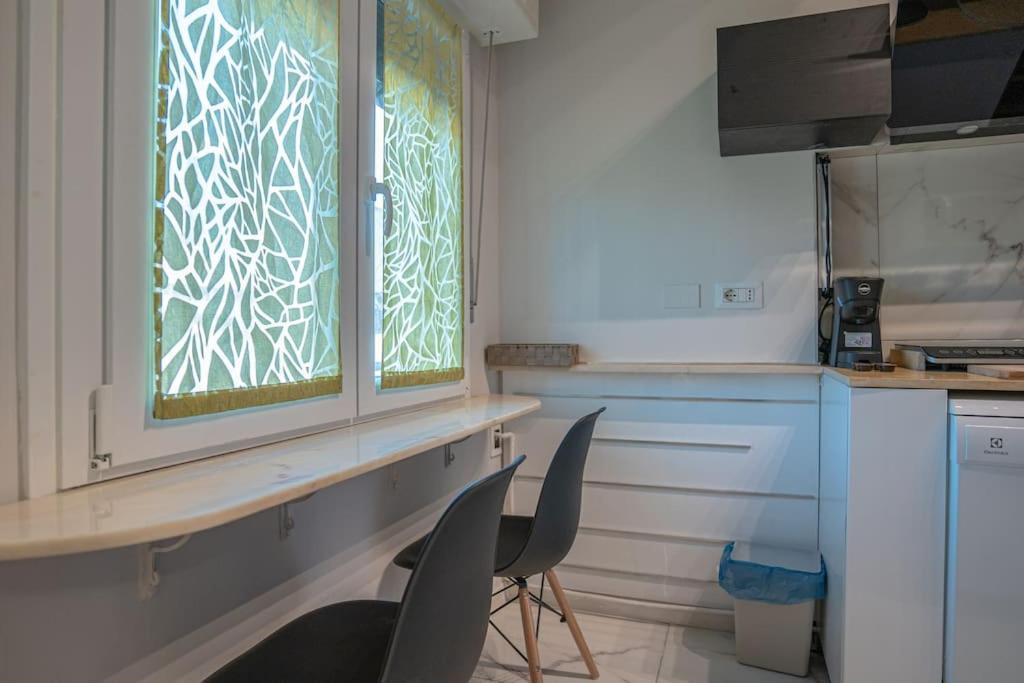 Singola Con Ac, Tv, Wi-fi E Cucina Appartamento Milano