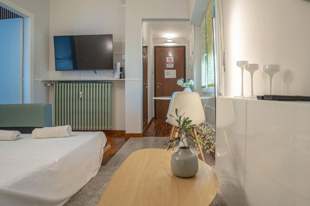 Singola Con Ac, Tv, Wi-fi E Cucina Appartamento Milano