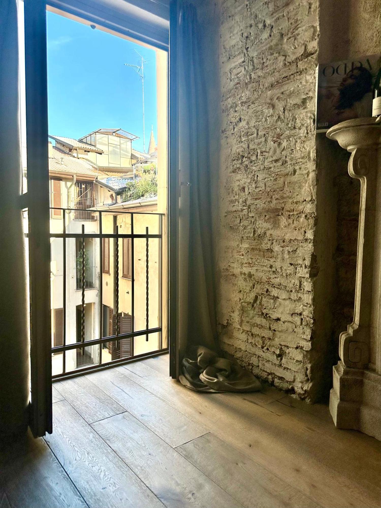 Charming And Design Attic Loft In Coolest Area Navigli Ticinese Apartment Mailand