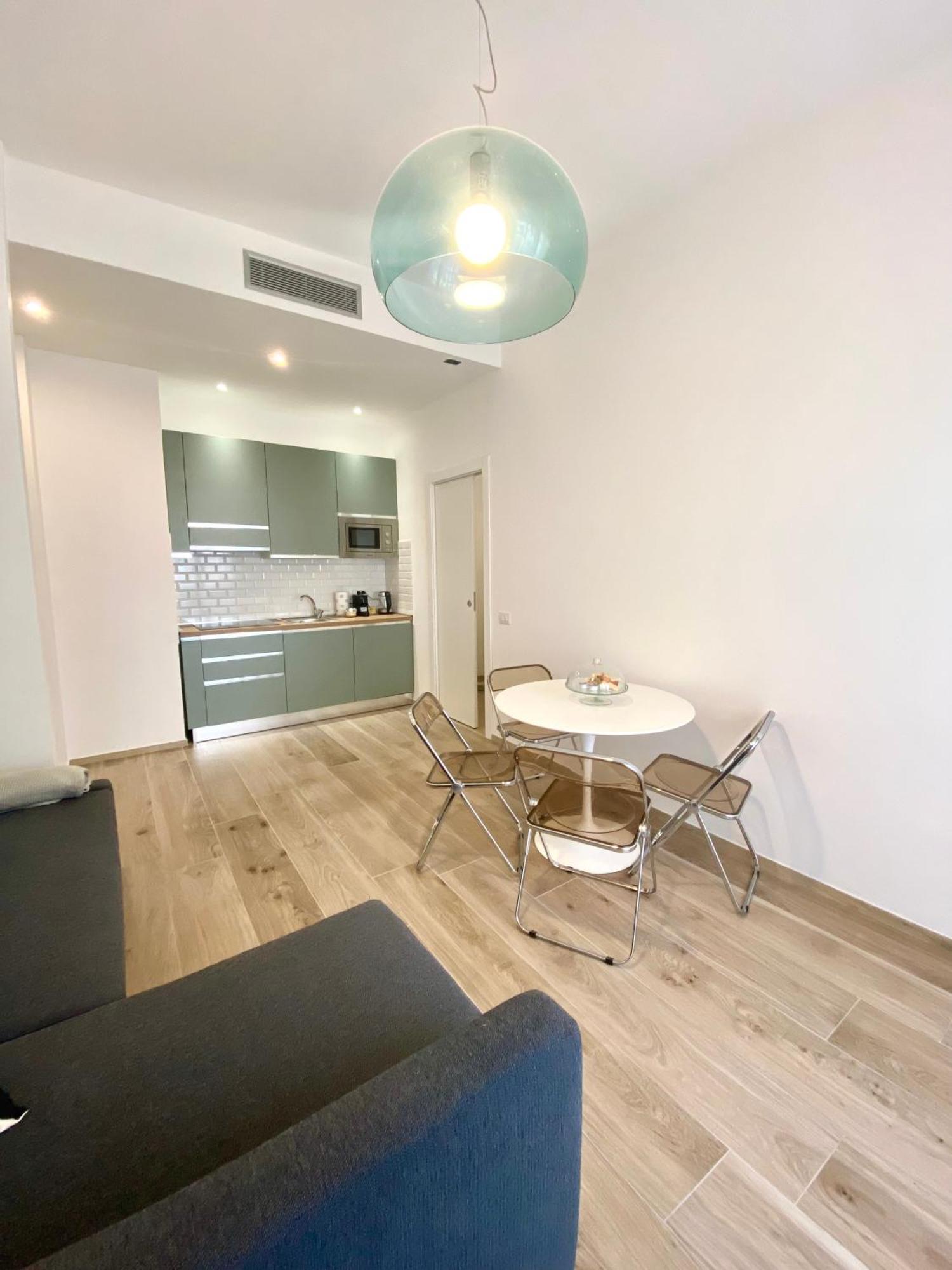 Solari 19 - Charming Appartement Milaan