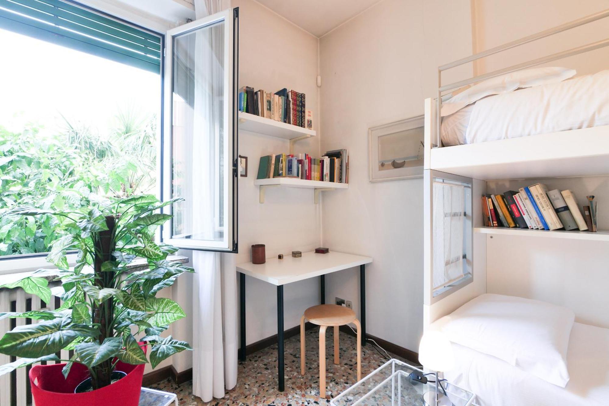 Primopiano - Savona 110 * Milan
