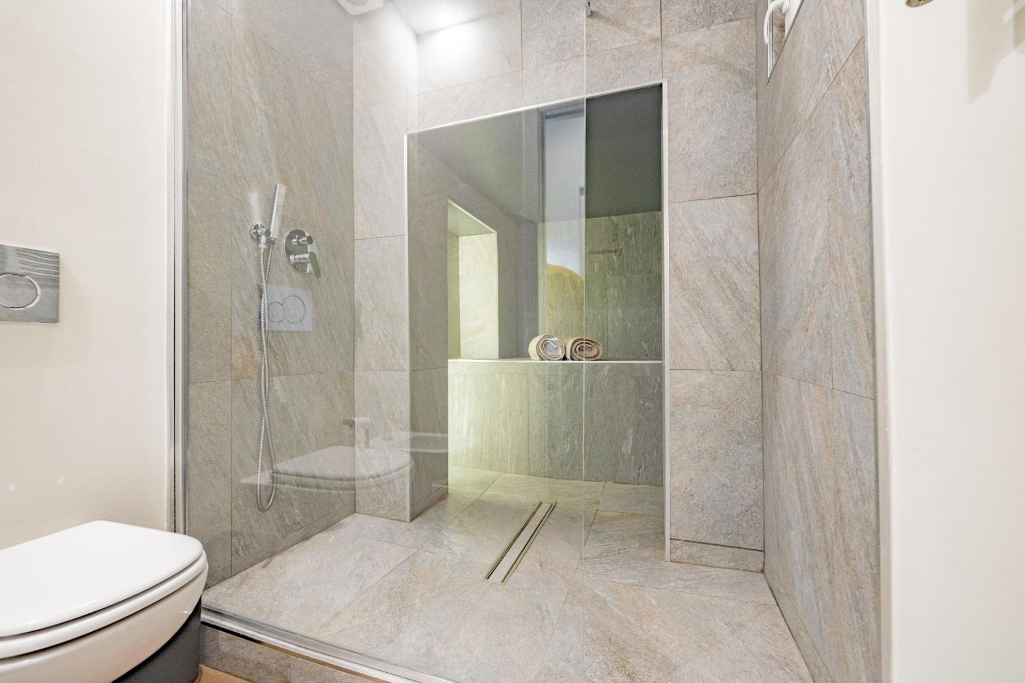 Porta Venezia - W/sauna *