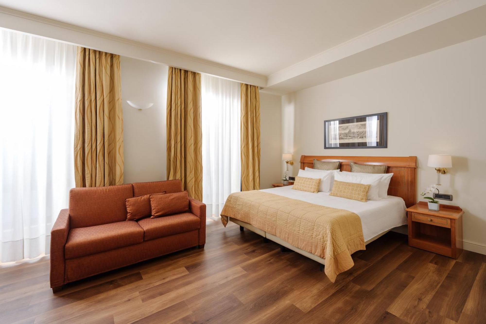 Dei Cavalieri Duomo 4*