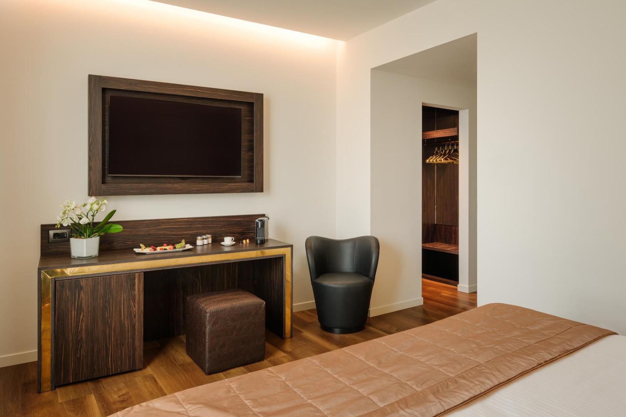 Hotel Dei Cavalieri Duomo 4*