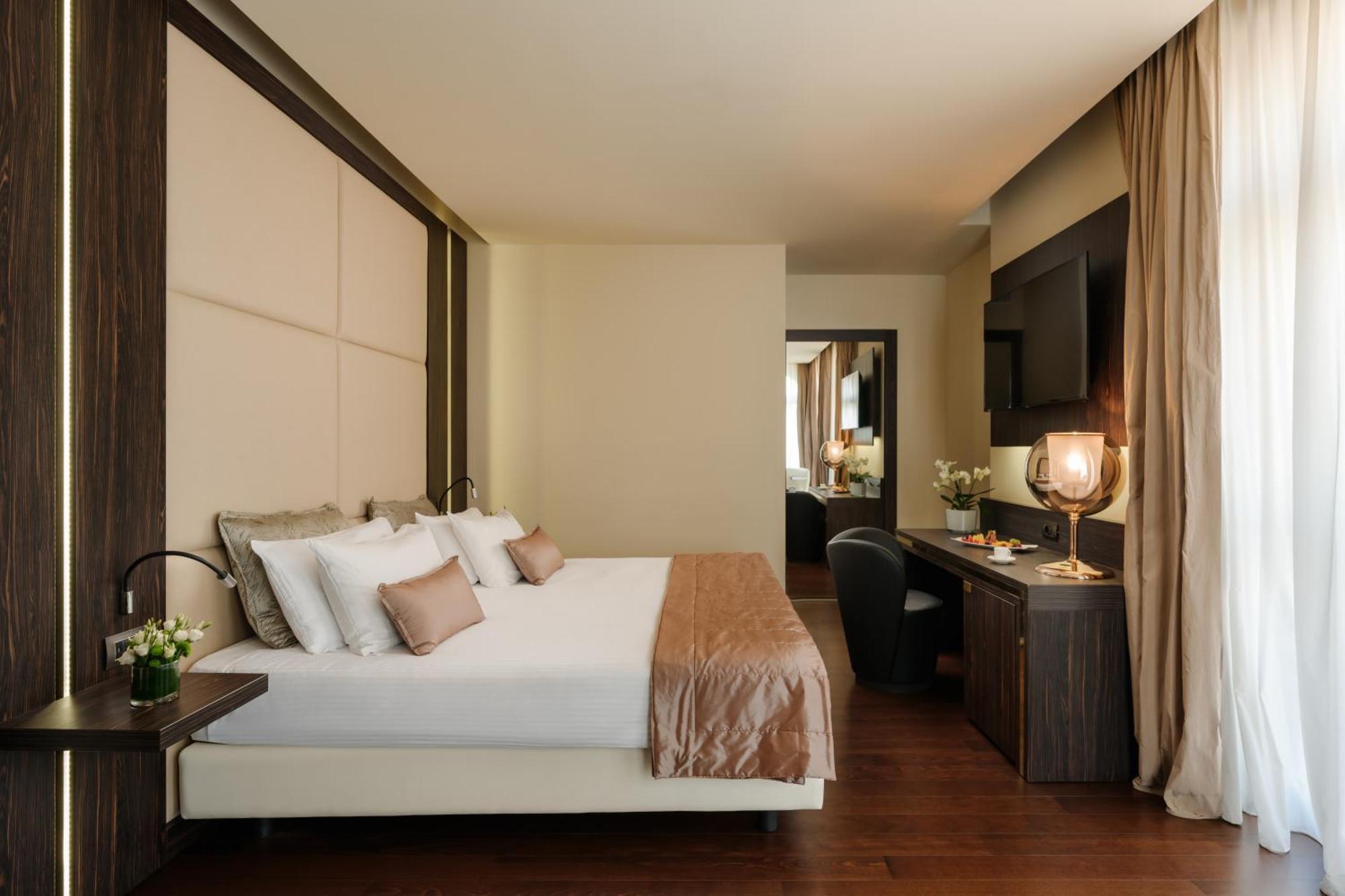 The Square Duomo - Preferred &