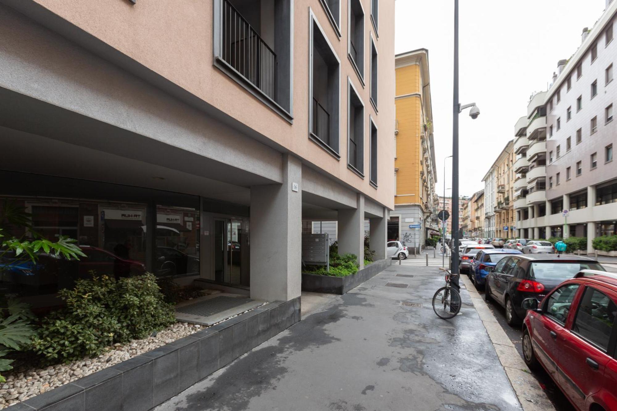 Apartment Porta Nuova Bright And Roomy Flat *