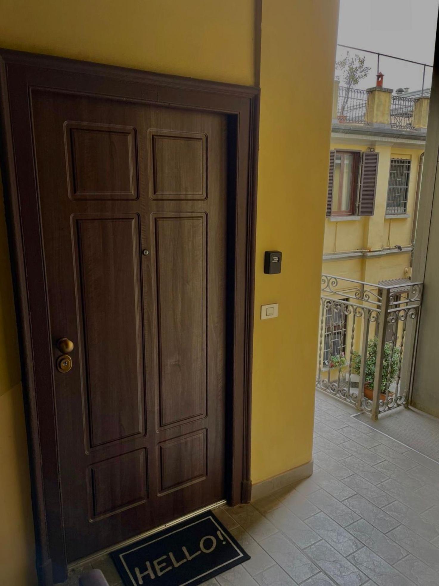 Lejlighed Super Modern And Design Apartment, A Due Passi Dai Navigli