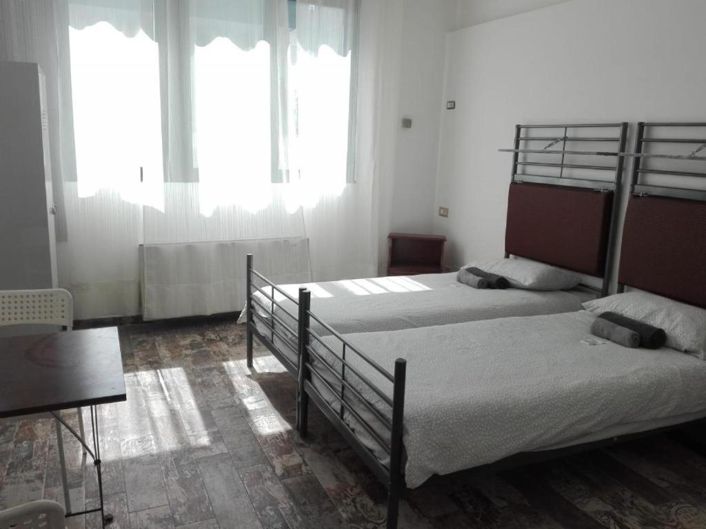 Atmos Luxe Navigli Vandrerhjem Milano