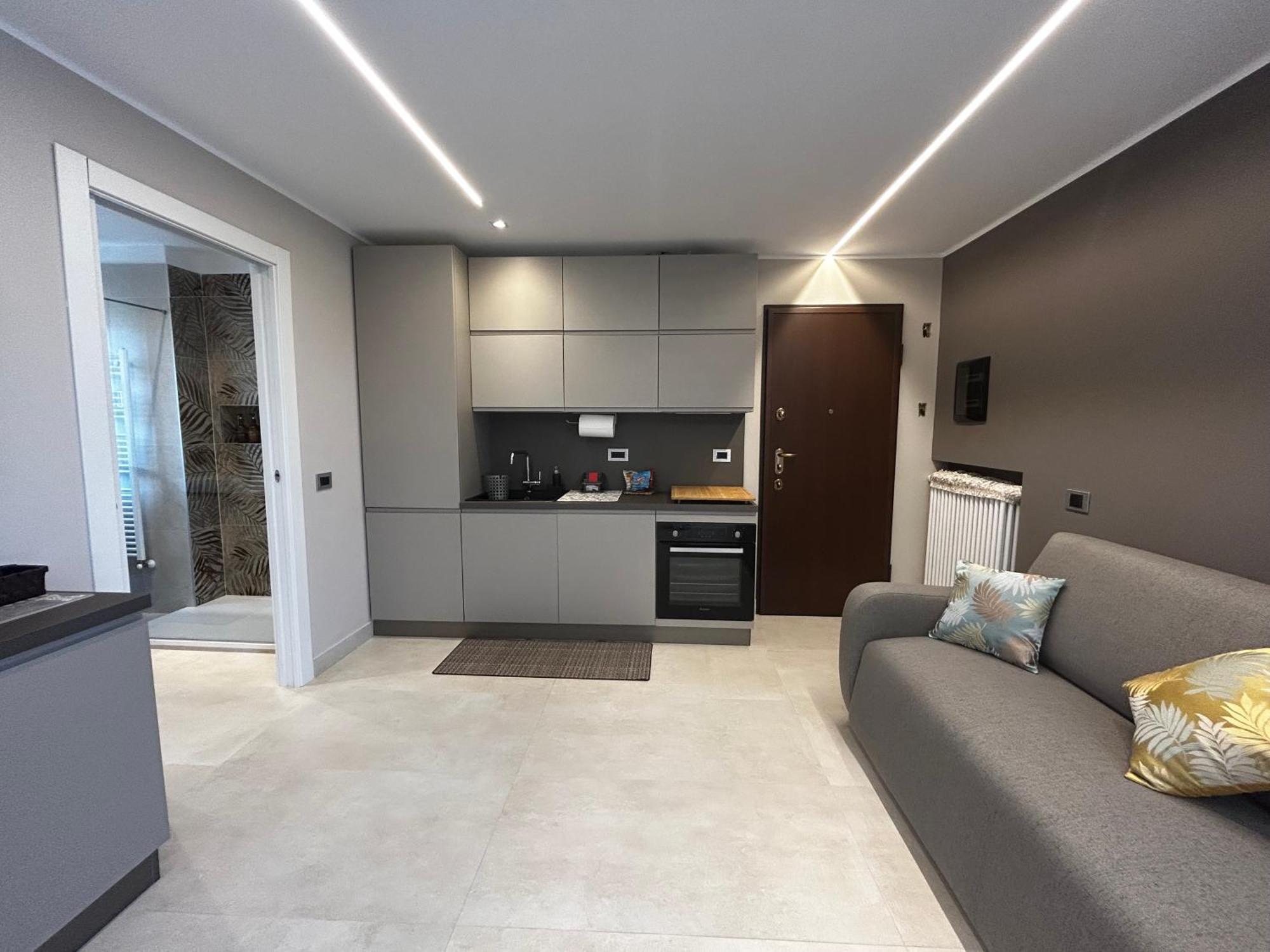 R39 Attic With Terrace And Private Parking