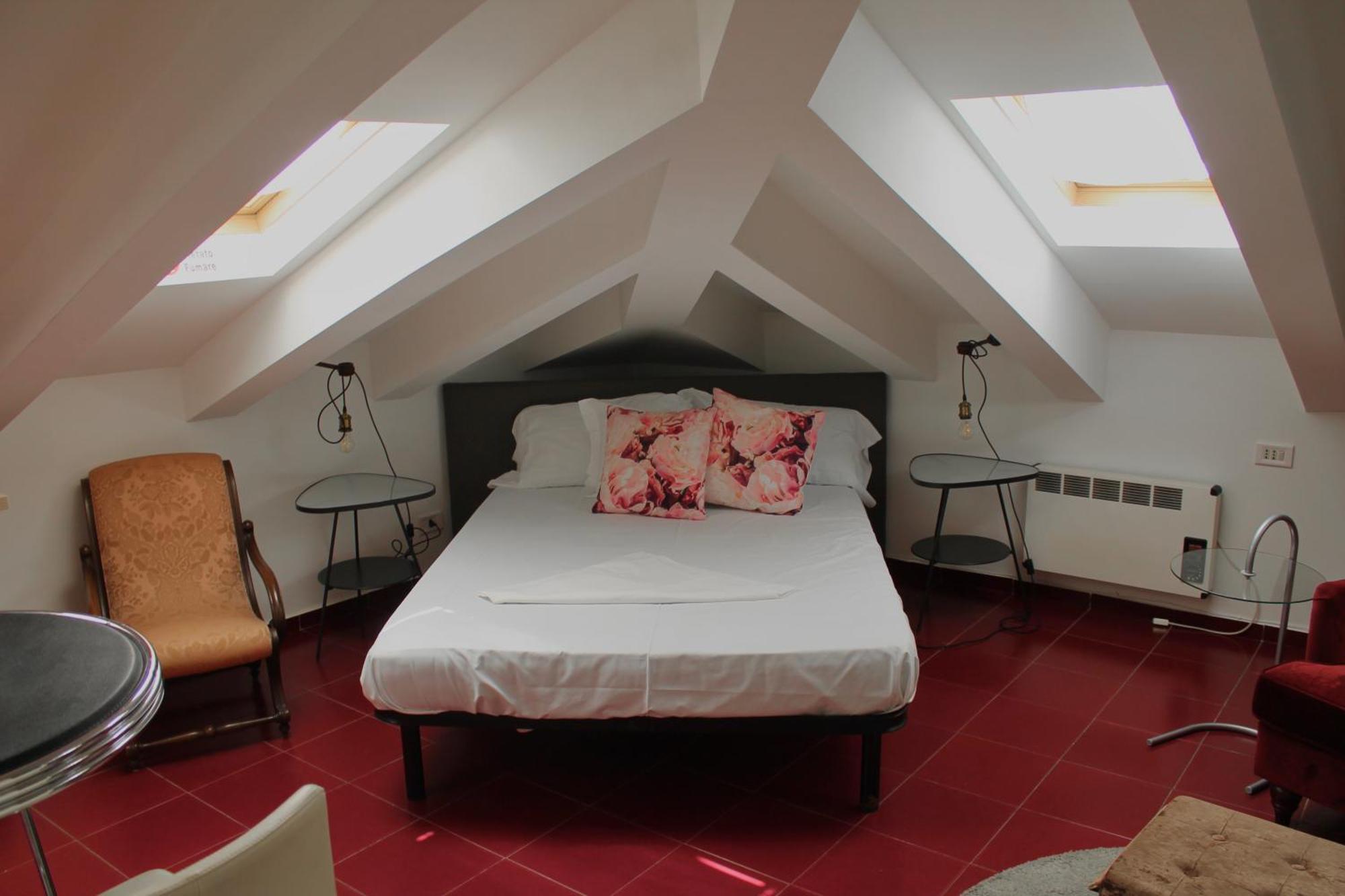 Mercanti Attic Version Leilighet Milano