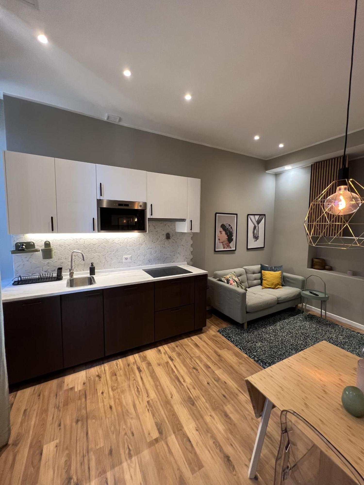 B32b Modern, Functional And Fully Equipped One Bedroom With A Lovely Small Balcony Lejlighed *
