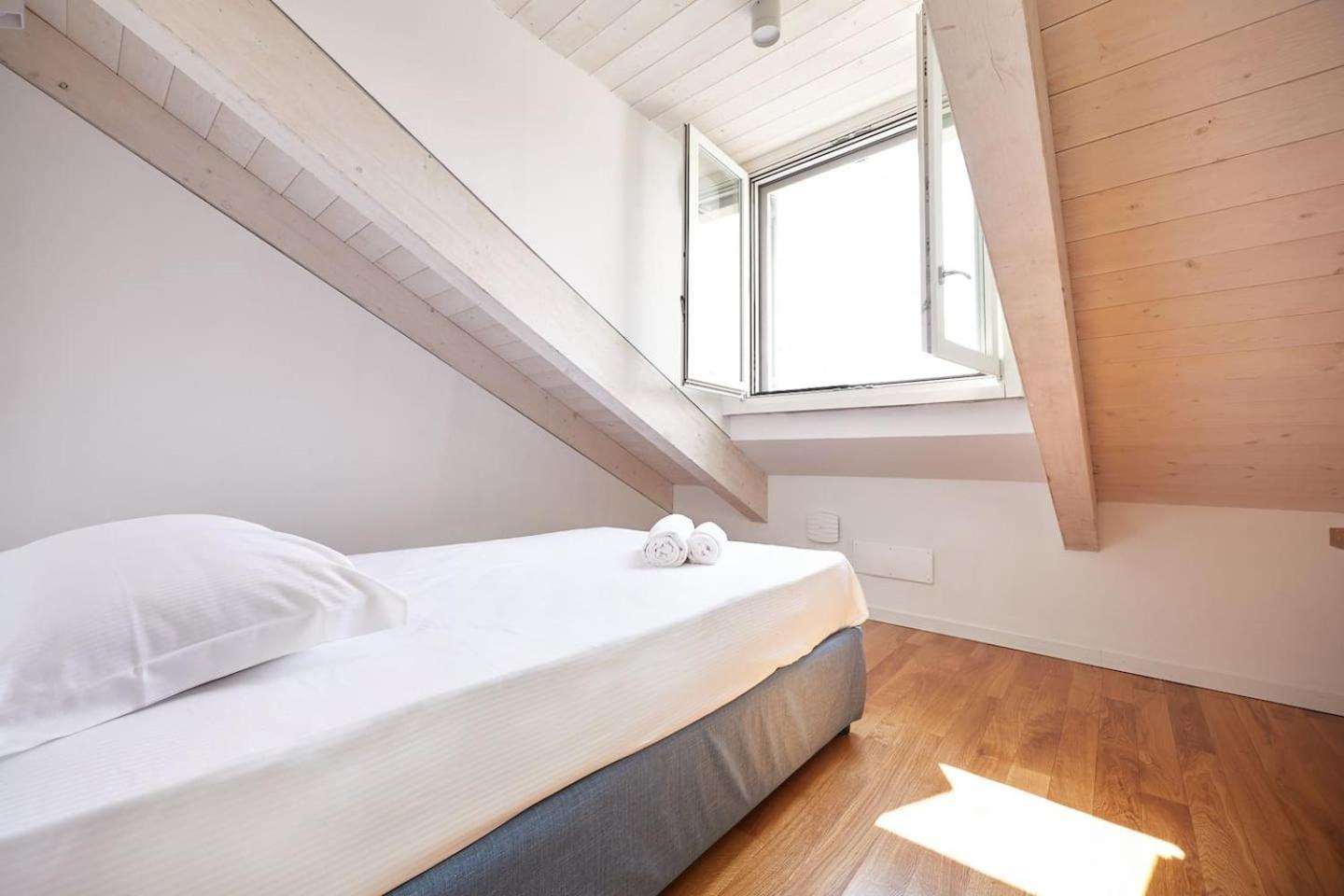 Apartment The Attic 18 Milan