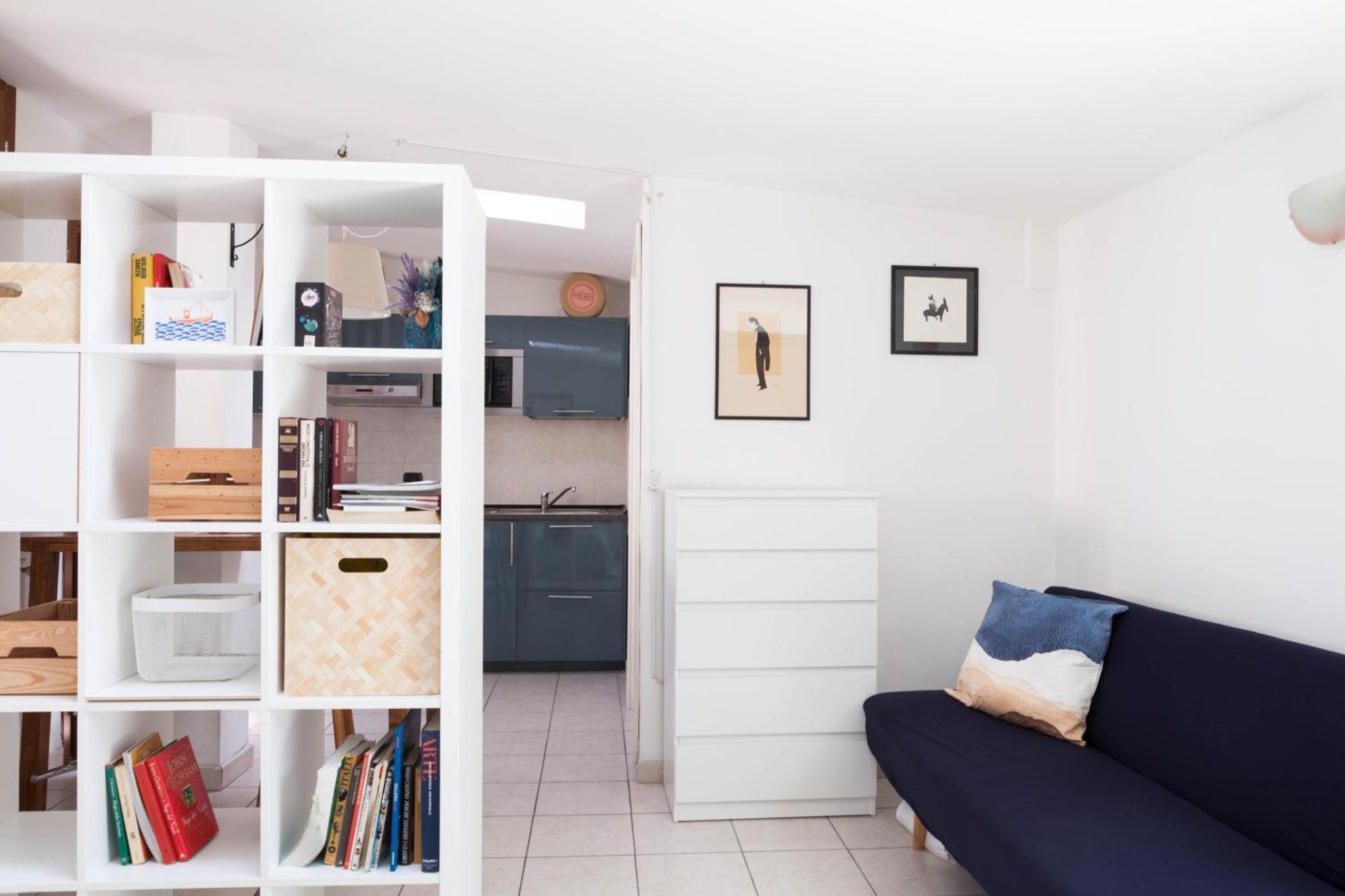 Terrace Close To Metro Station Appartamento Milano