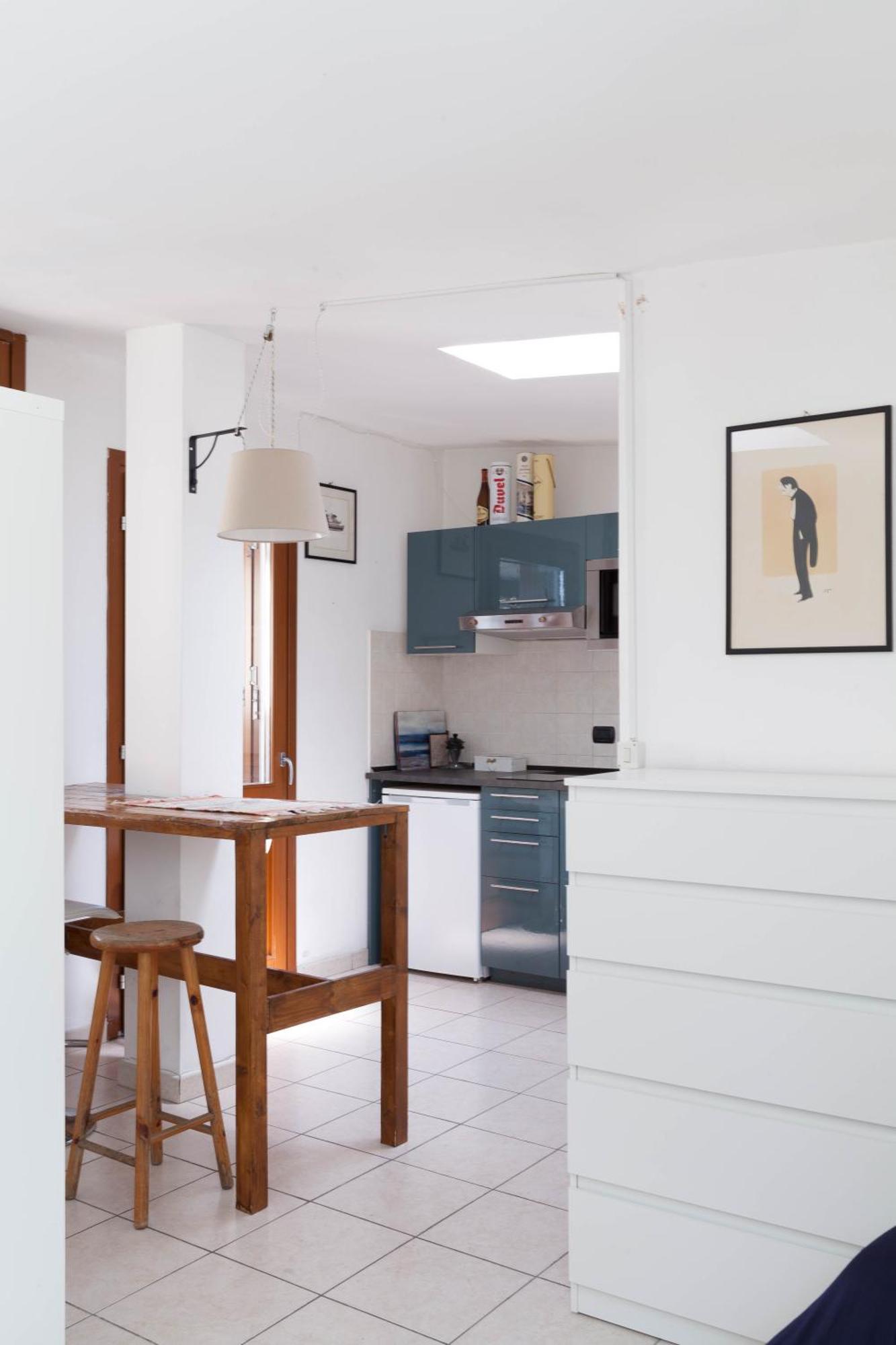 Terrace Close To Metro Station Appartamento Milano