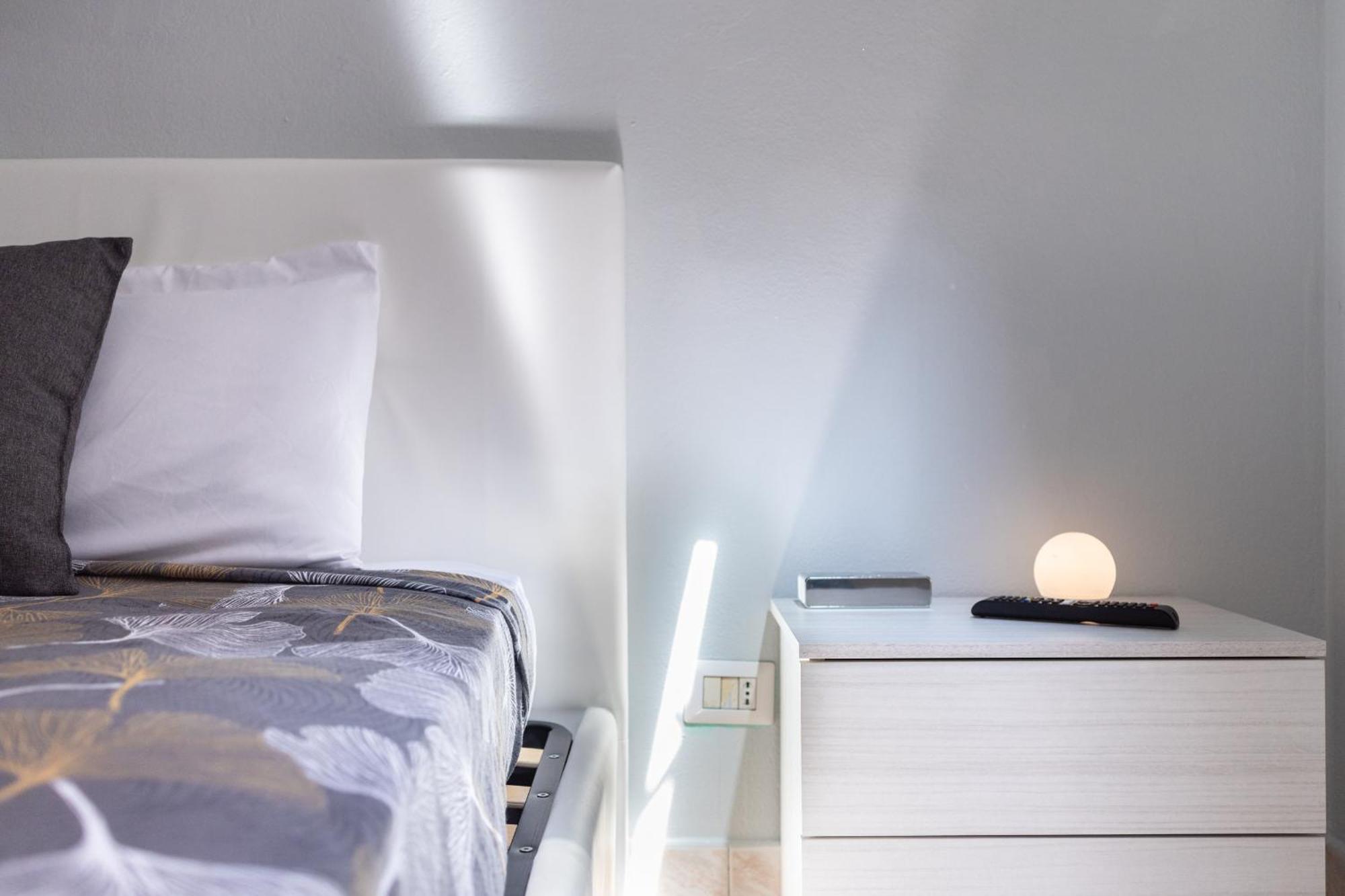Apartment Free Parking Tiny House Wifi Netflix 15 Minuti Dal Duomo