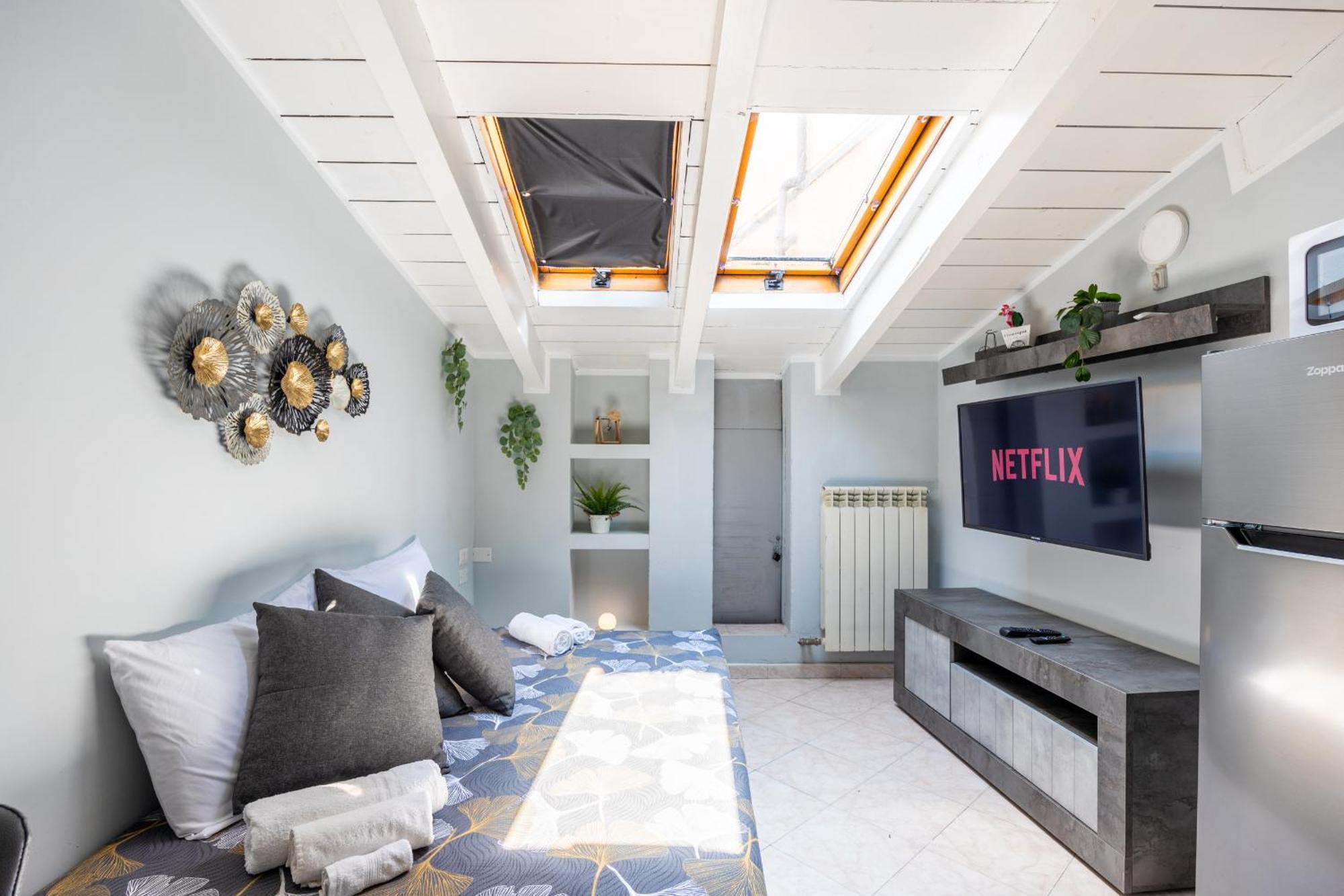 Free Parking Tiny House Wifi Netflix 15 Minuti Dal Duomo Apartment *