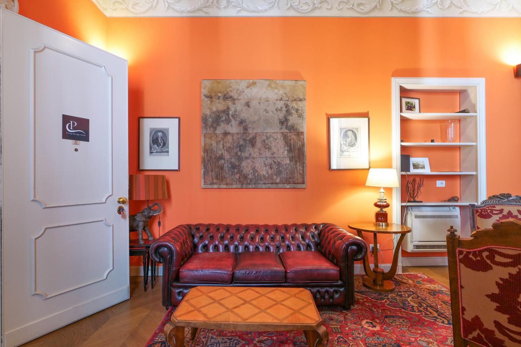 Prestige Boutique - Montenapoleone Milano