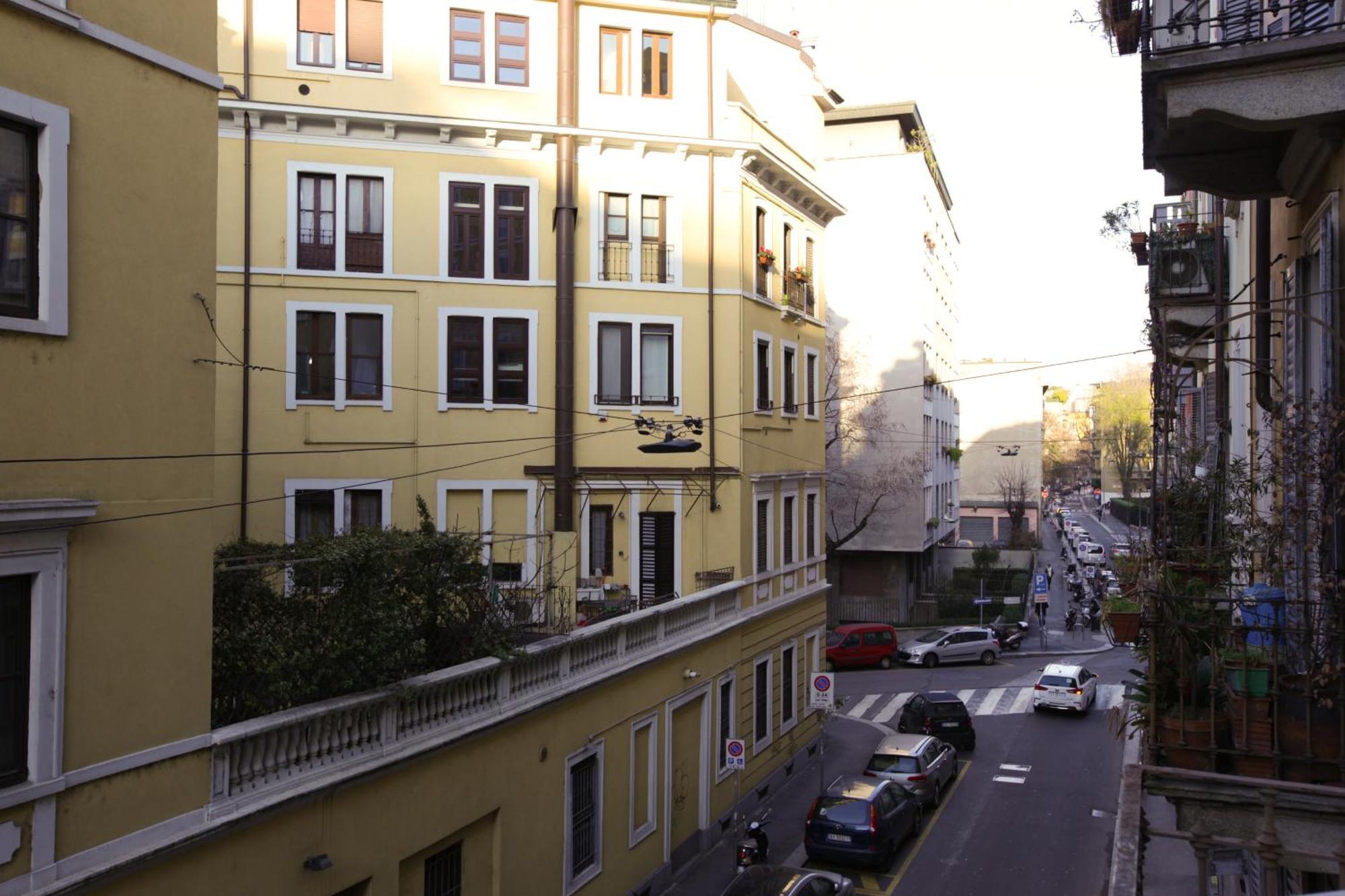 Amazing In Center With Balcony Appartement