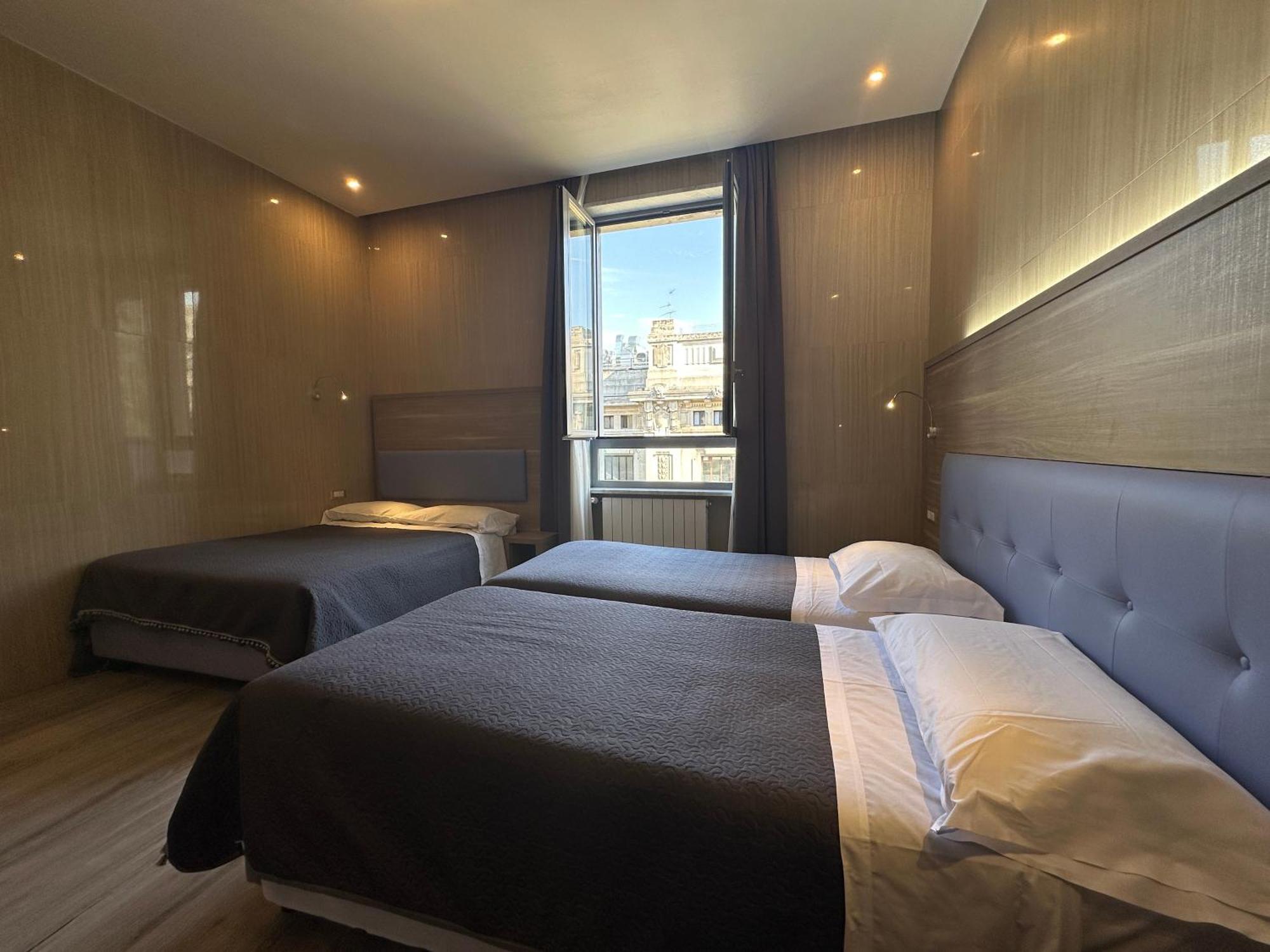 Hotel Midway 3*
