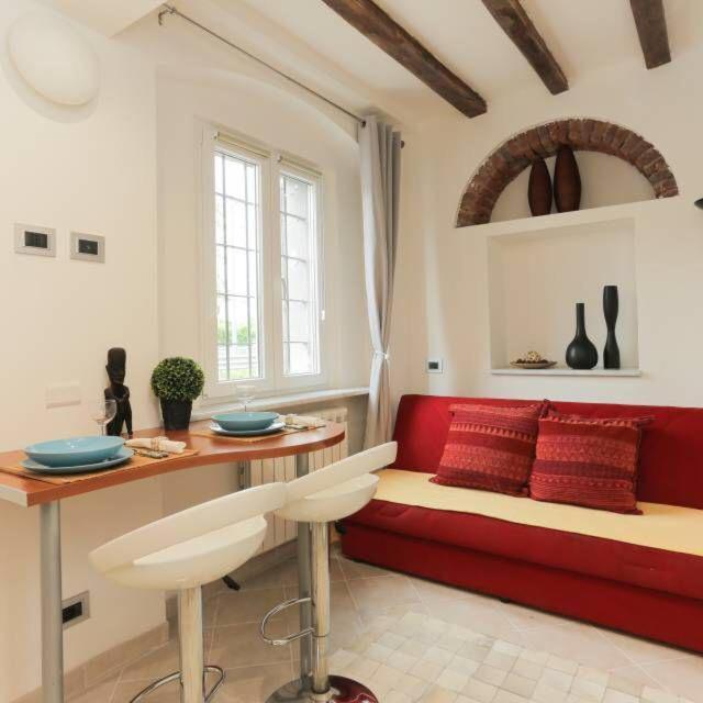 Leilighet Chiesa Rossa-loft And Apartments-navigli Milano