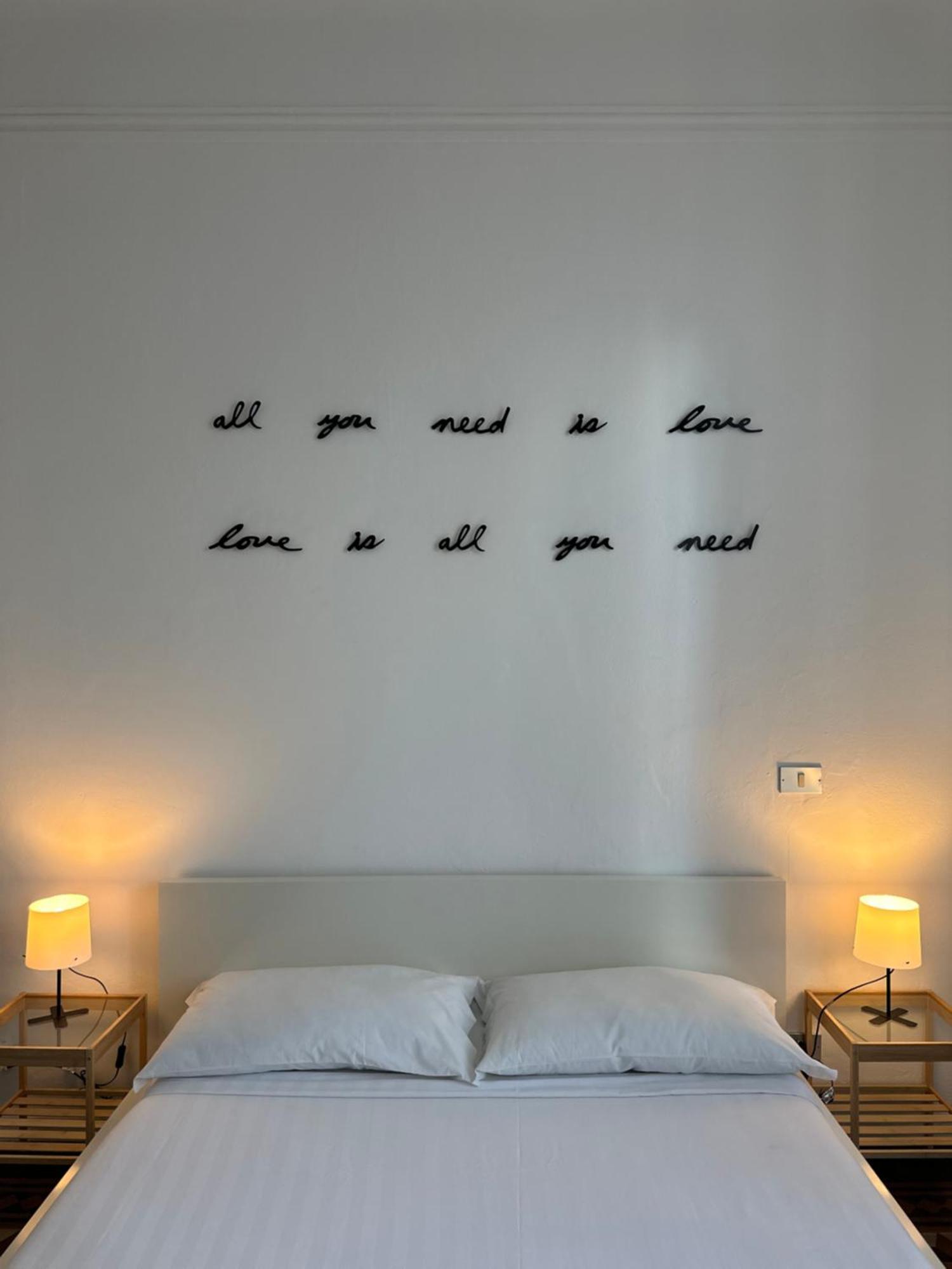 Xenia - Bright And Elegant Milano