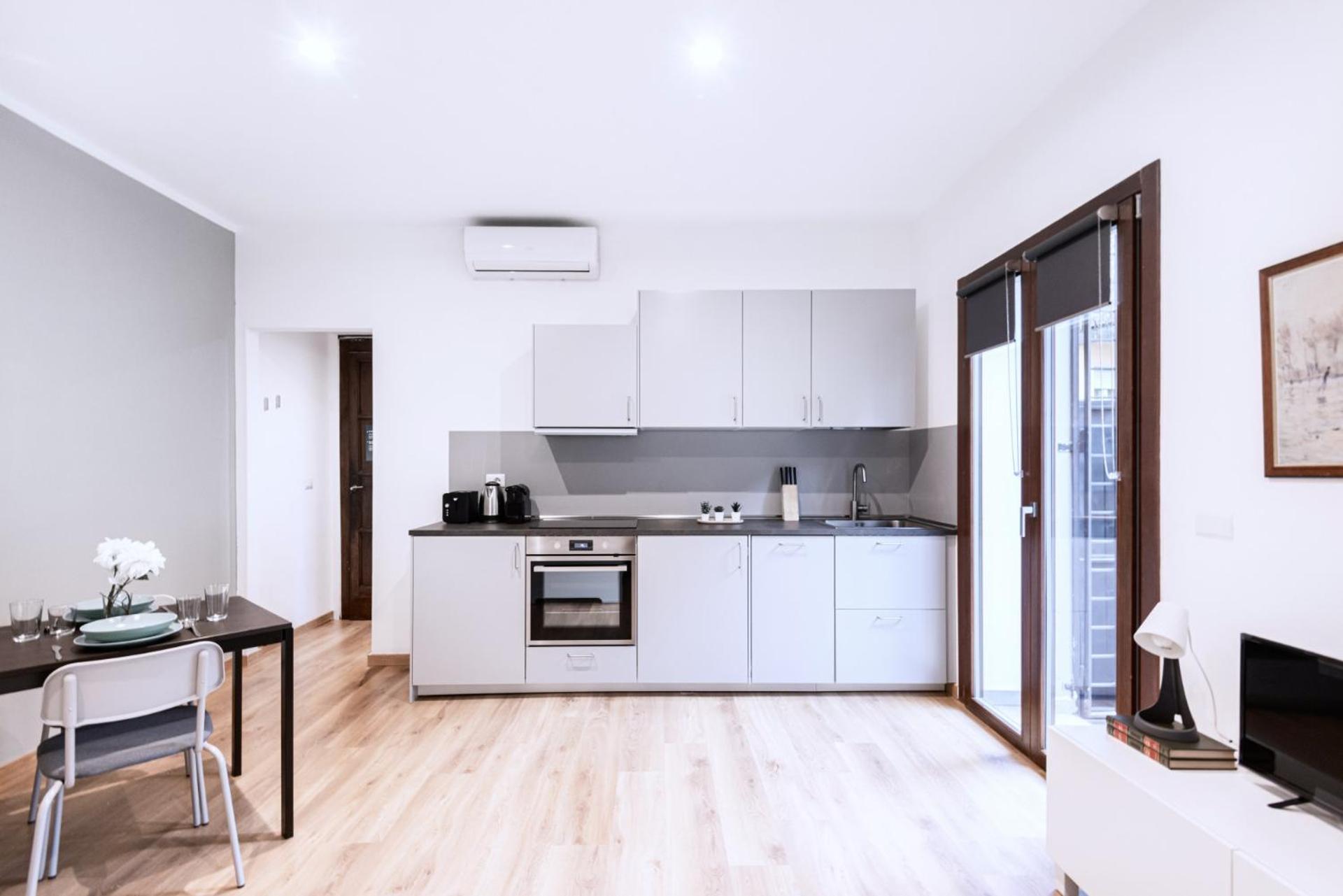 Apartment Easylife - Studio Con Balcone In Risorgimento Milan