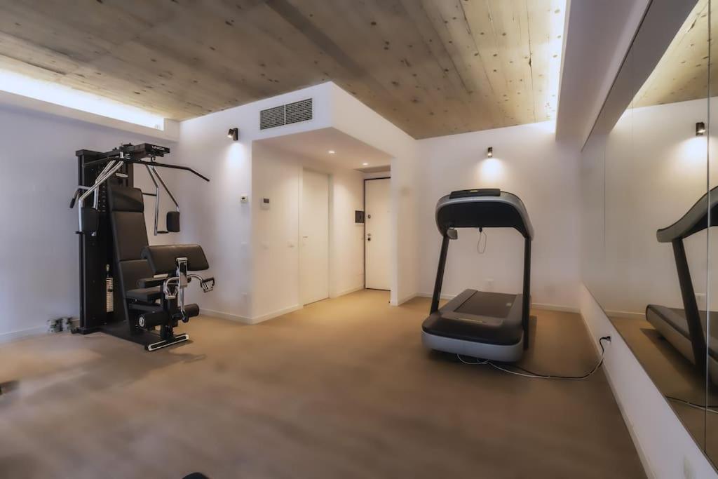Duomo Center Two-room Design- Private Gym - Metro * Mailand
