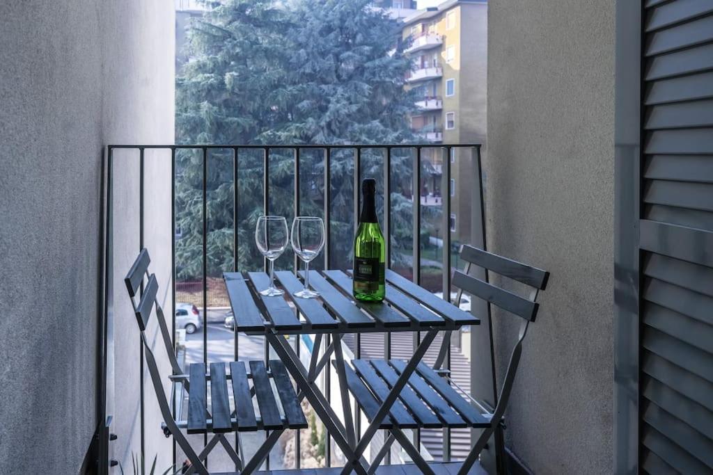 Duomo Center Two-room Design- Private Gym - Metro Apartment
